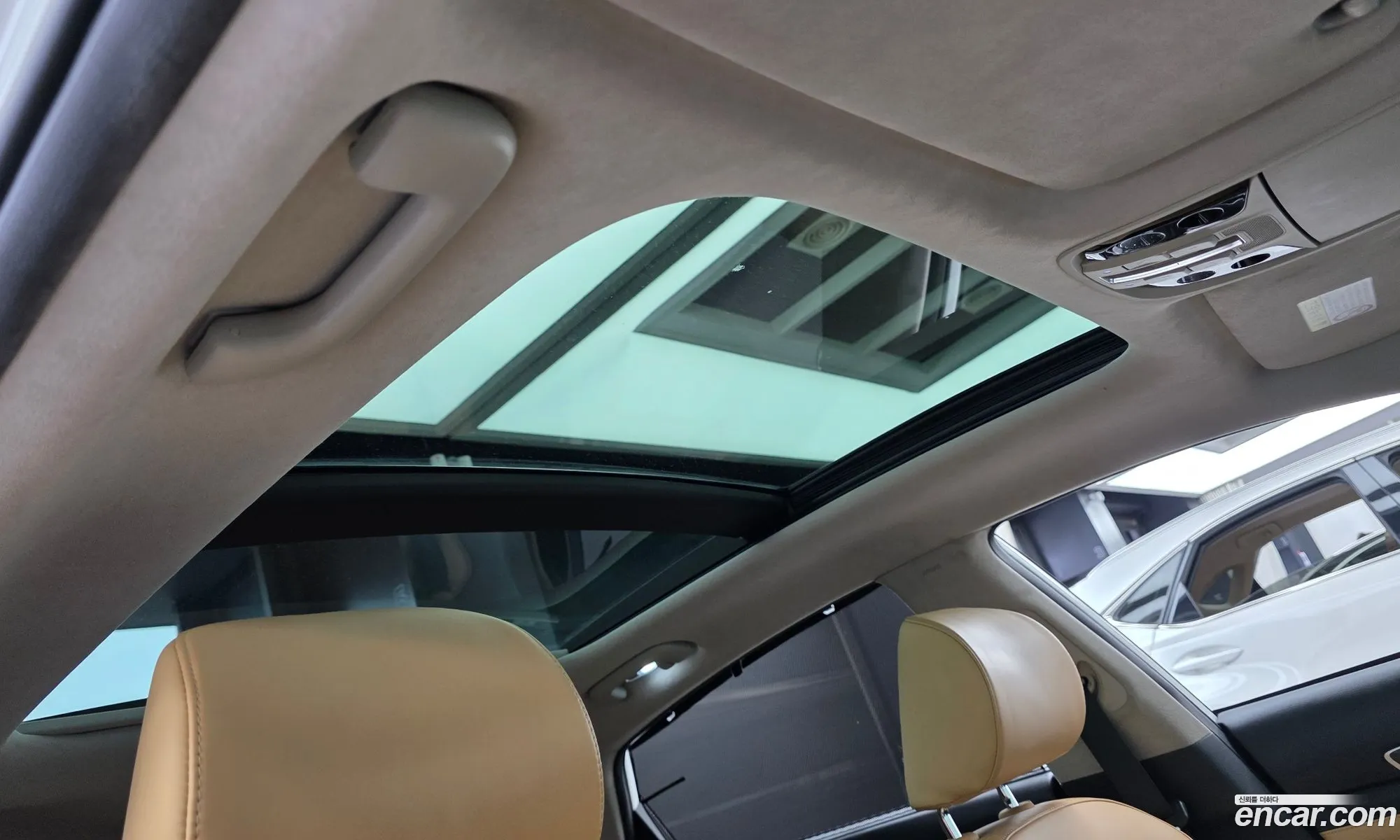 Kia K7 Premier 2019 — 37