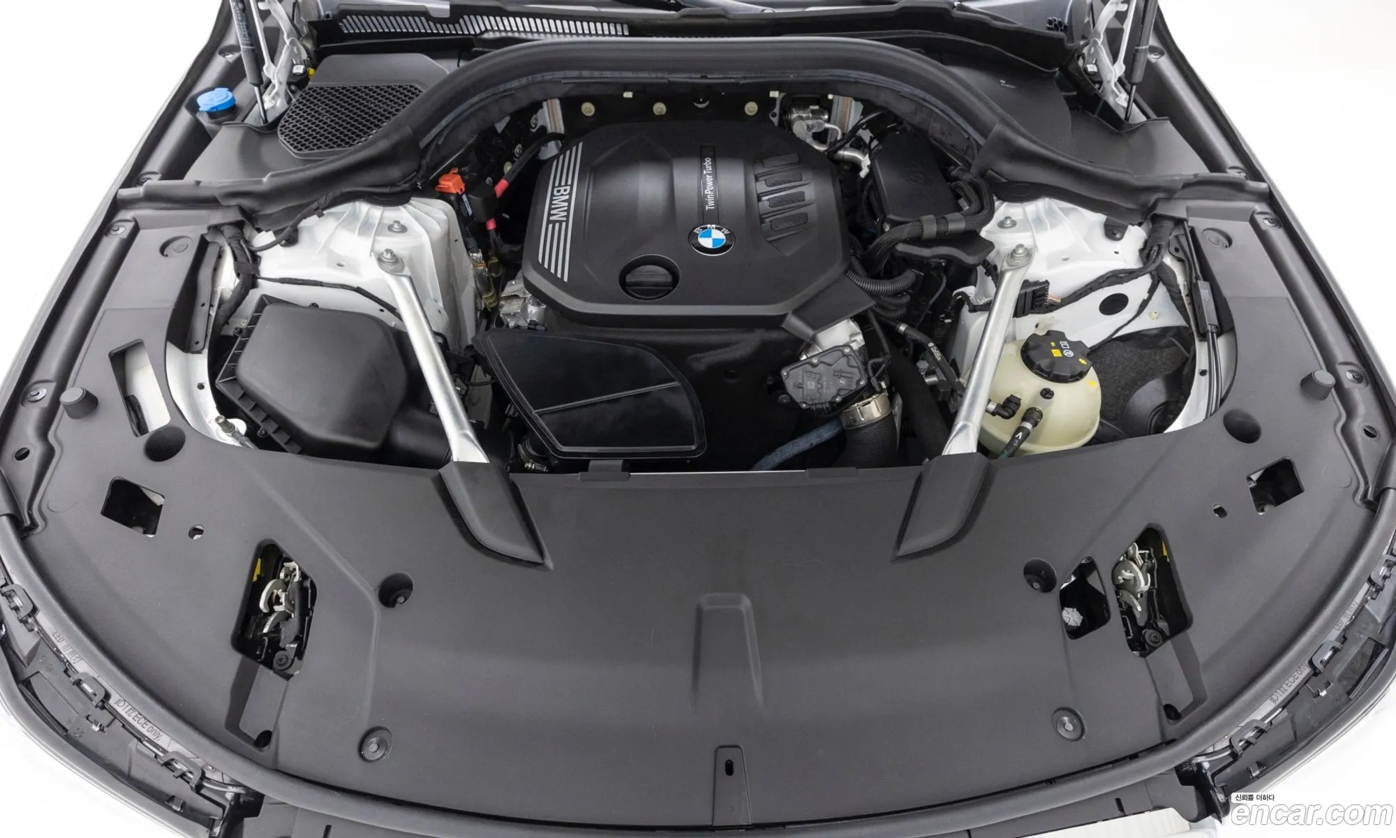 BMW 6 Series GT 2023 — 7