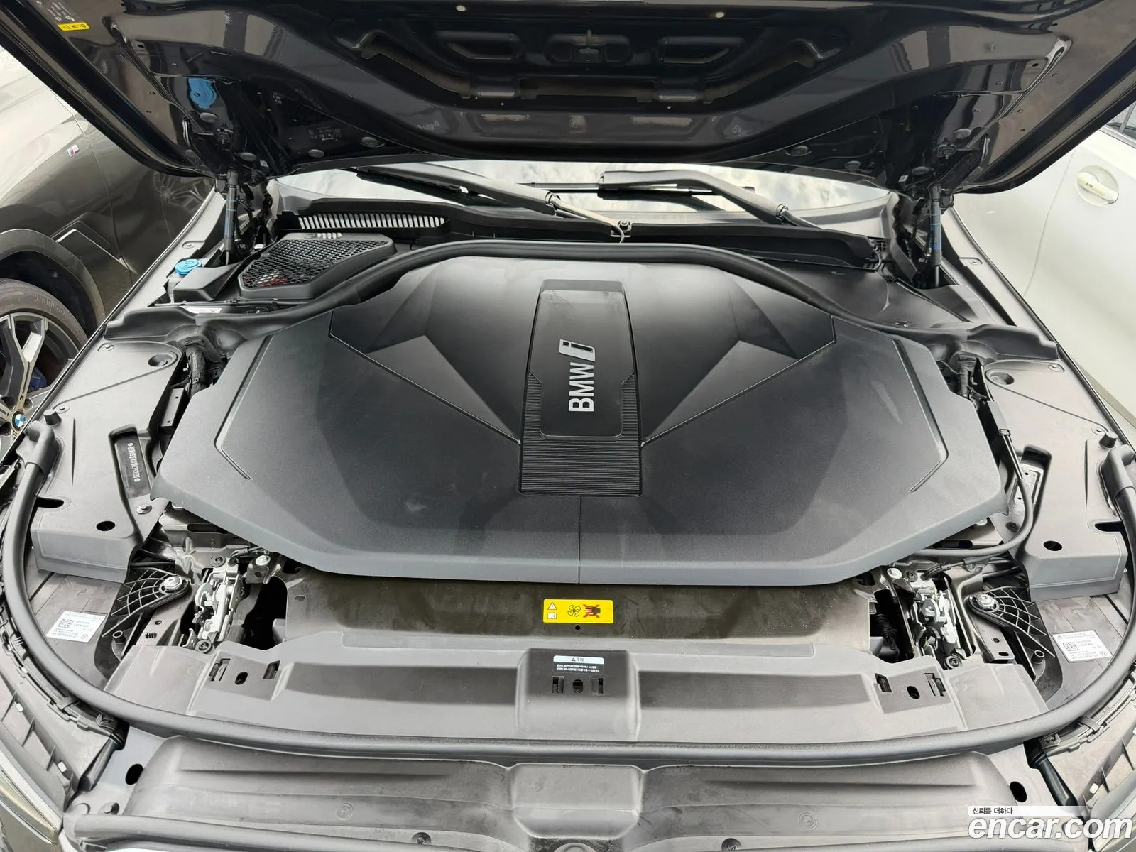 BMW i5 2024 — 12