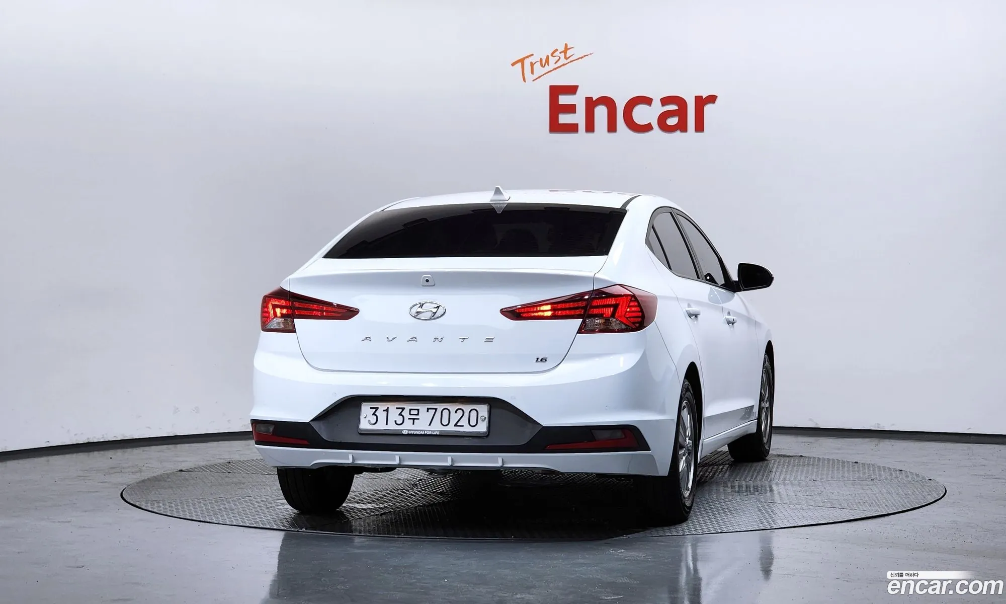 Hyundai Elantra AD 2020 — 3