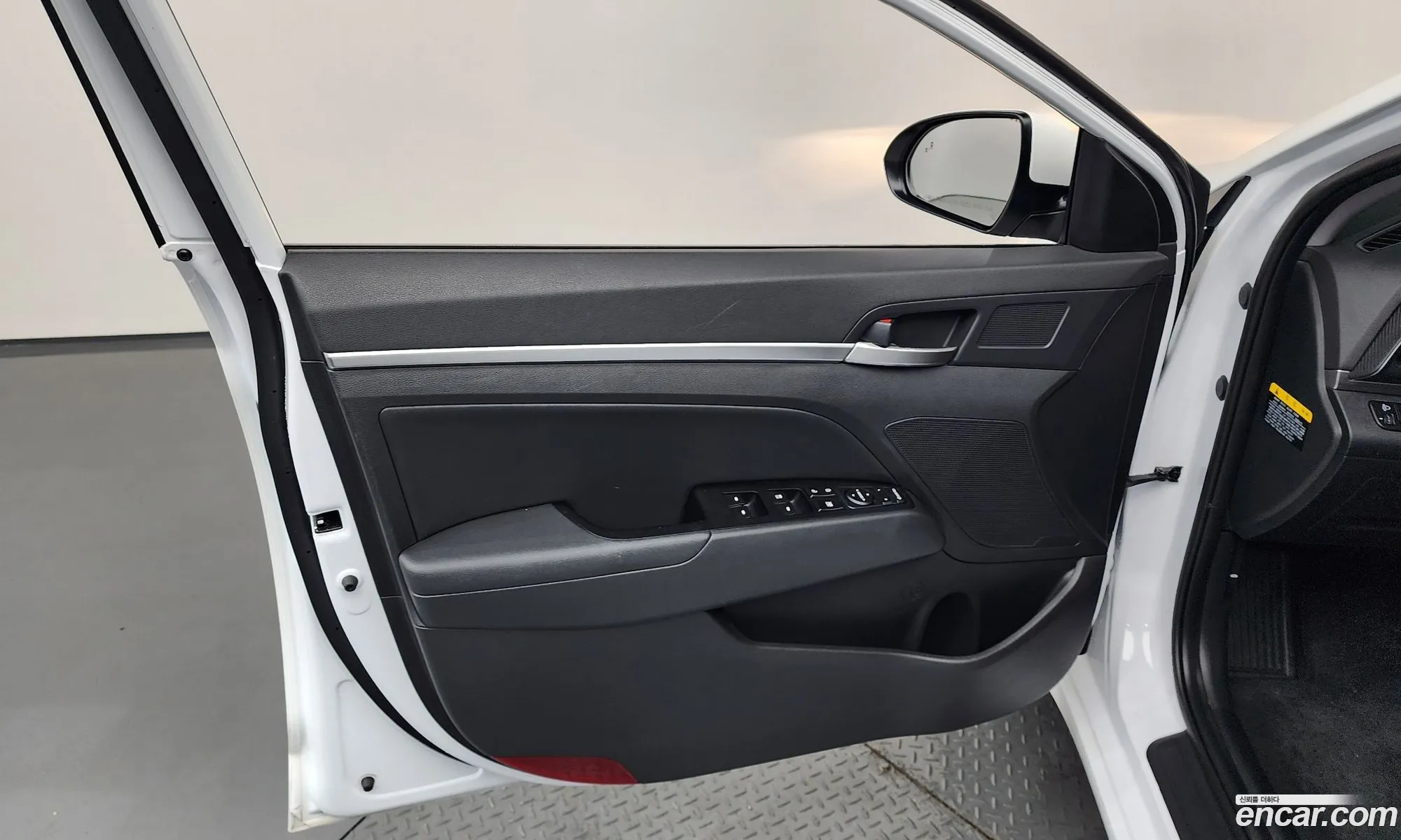 Hyundai Elantra AD 2020 — 19
