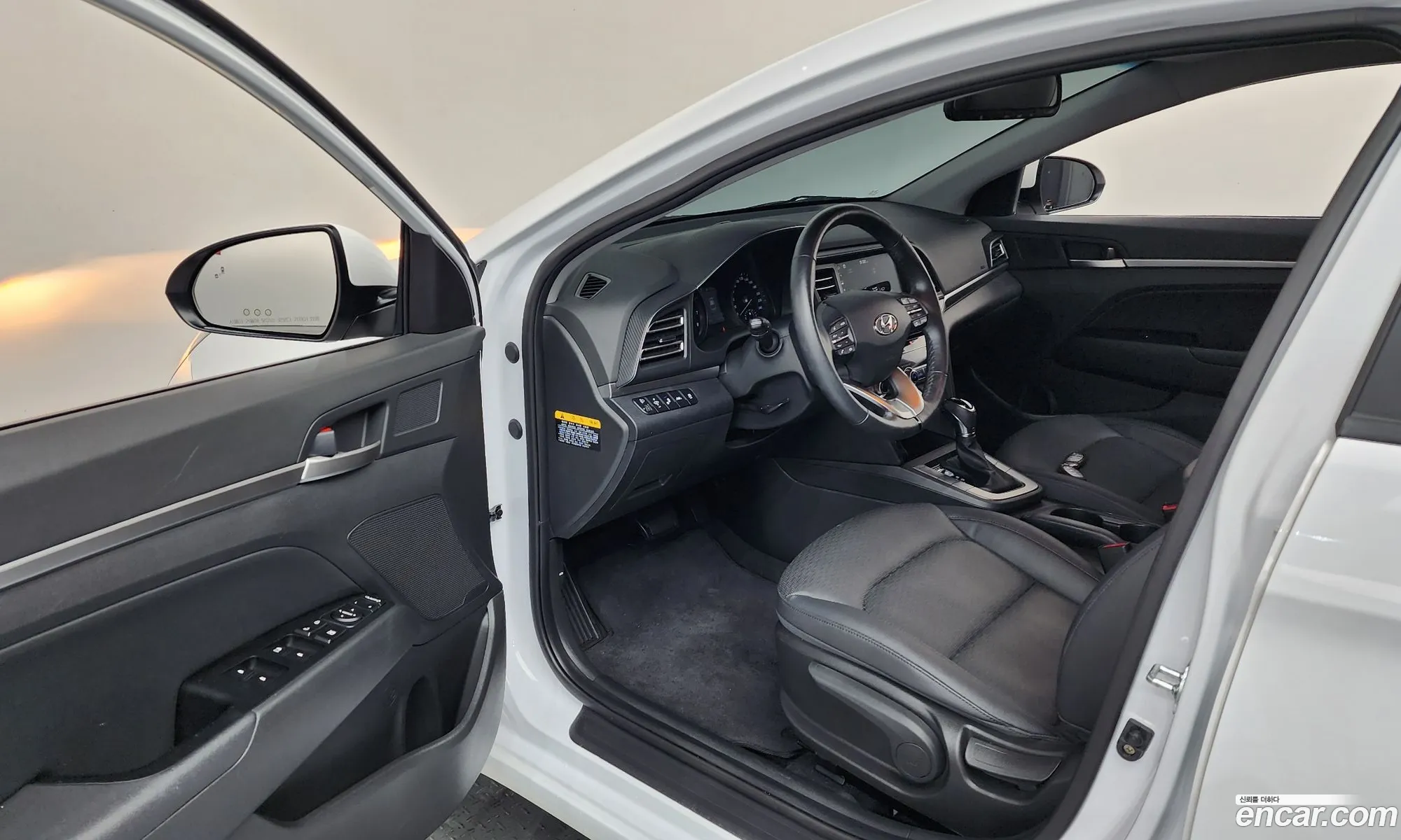 Hyundai Elantra AD 2020 — 20