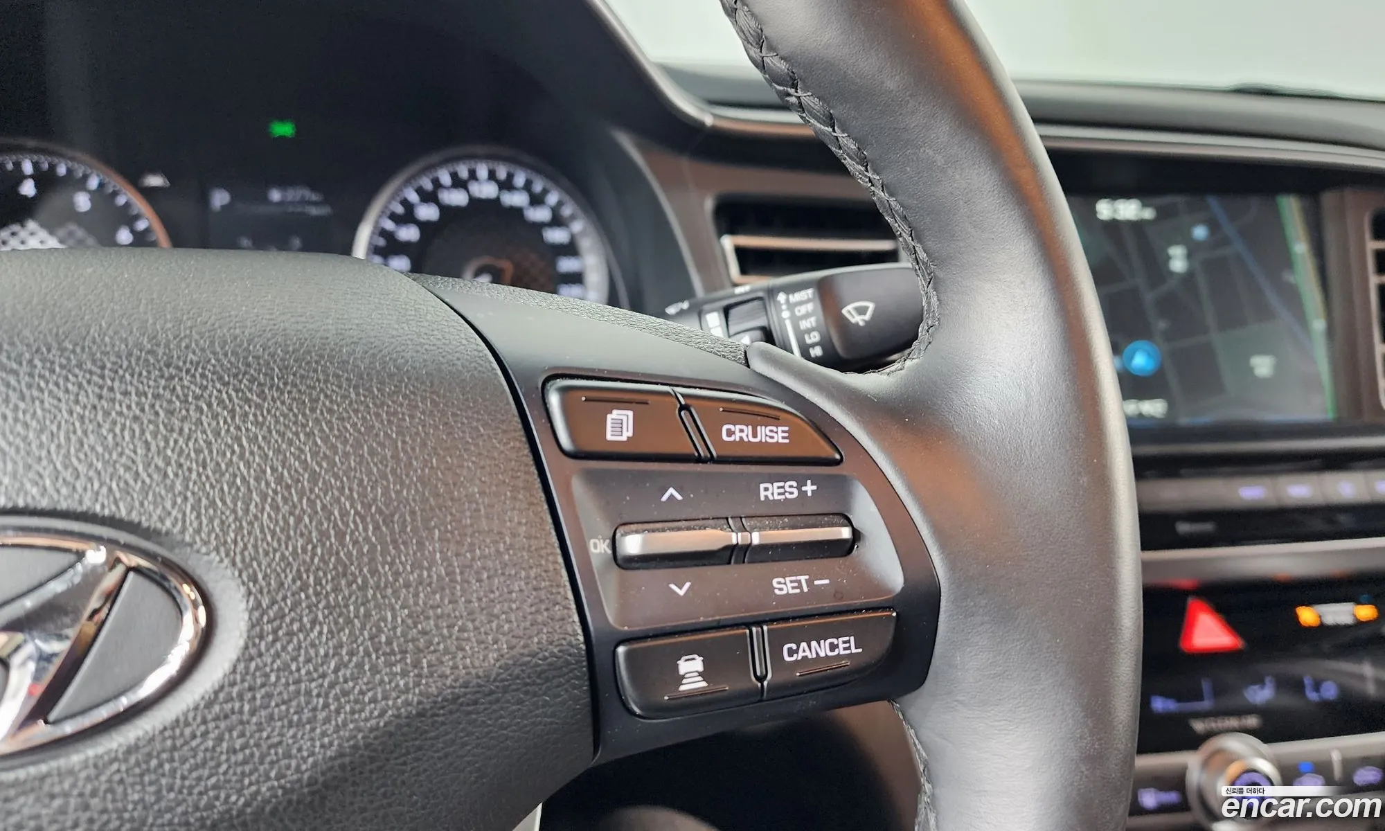 Hyundai Elantra AD 2020 — 14