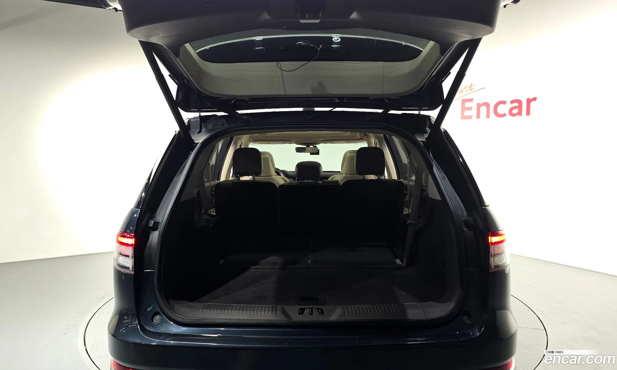 Lincoln Aviator 2023 5LM5J7XC7PGL18199 — 18