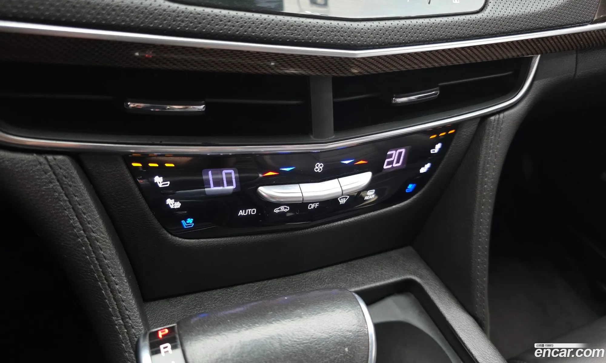 Cadillac CT6 2018 — 35
