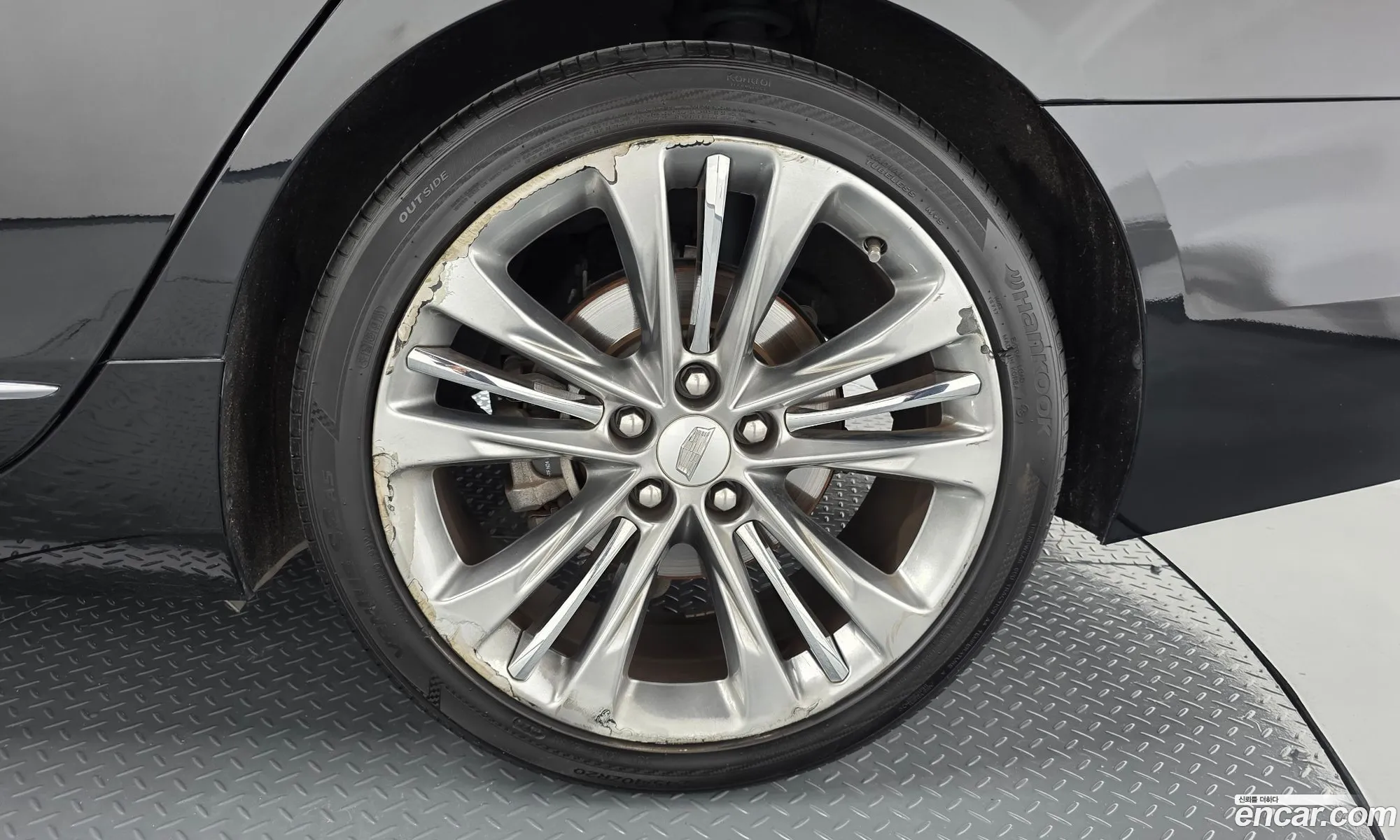 Cadillac CT6 2018 — 27