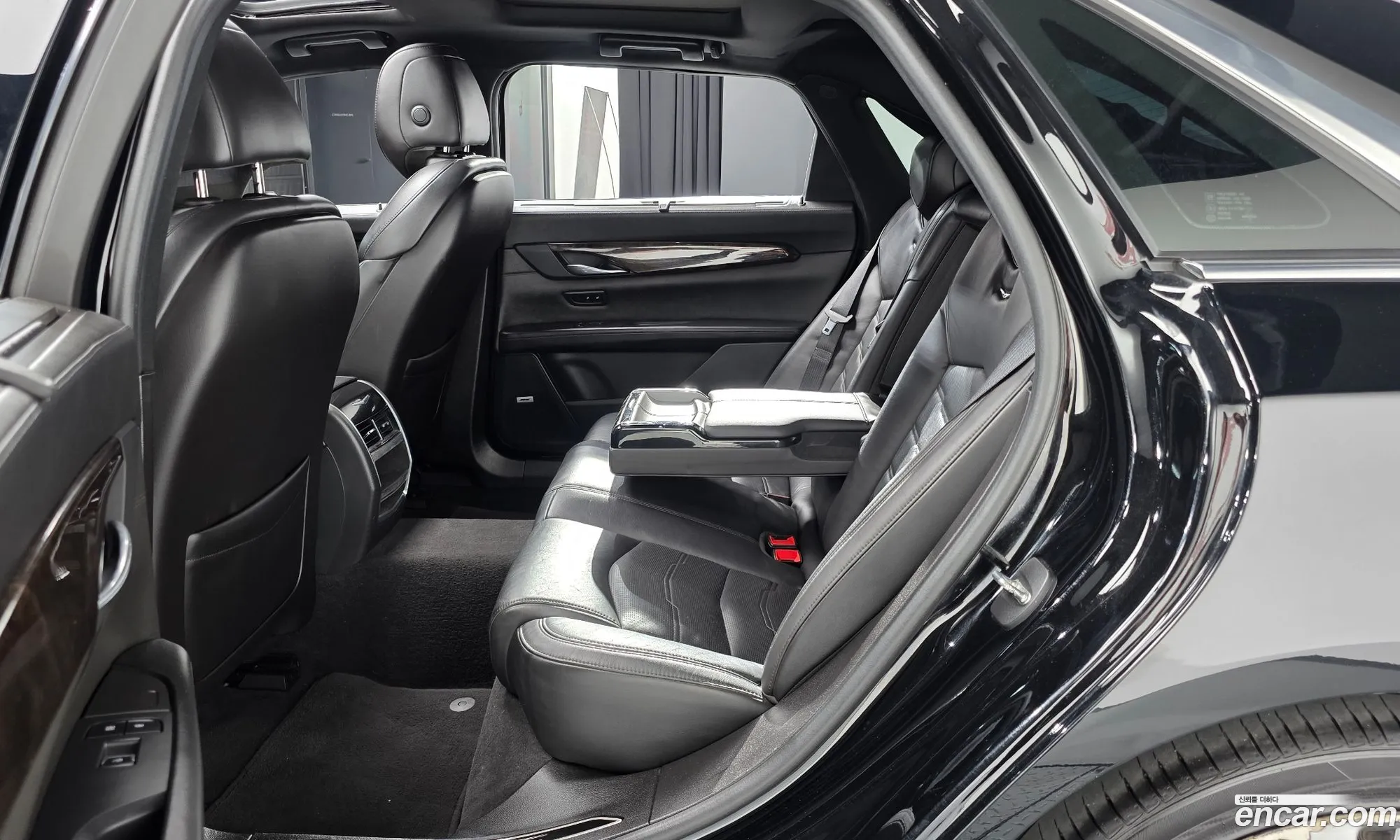 Cadillac CT6 2018 — 16