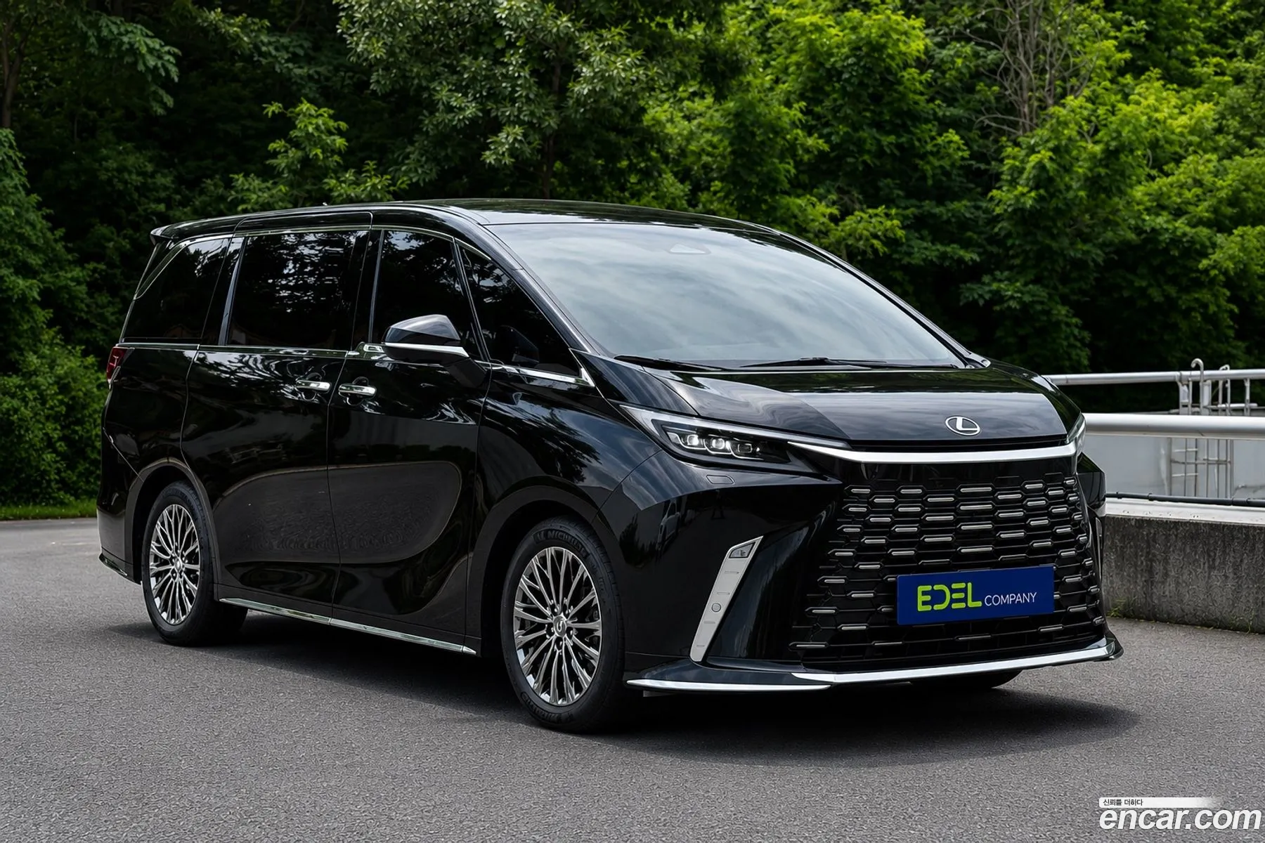 Lexus LM 2024 — 7