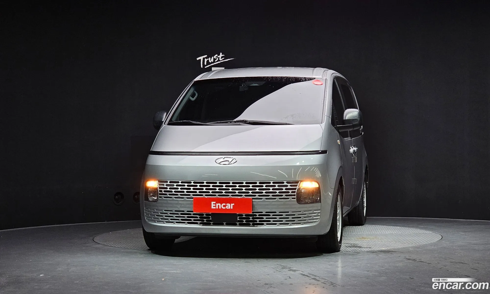 Hyundai Staria 2022 — 14