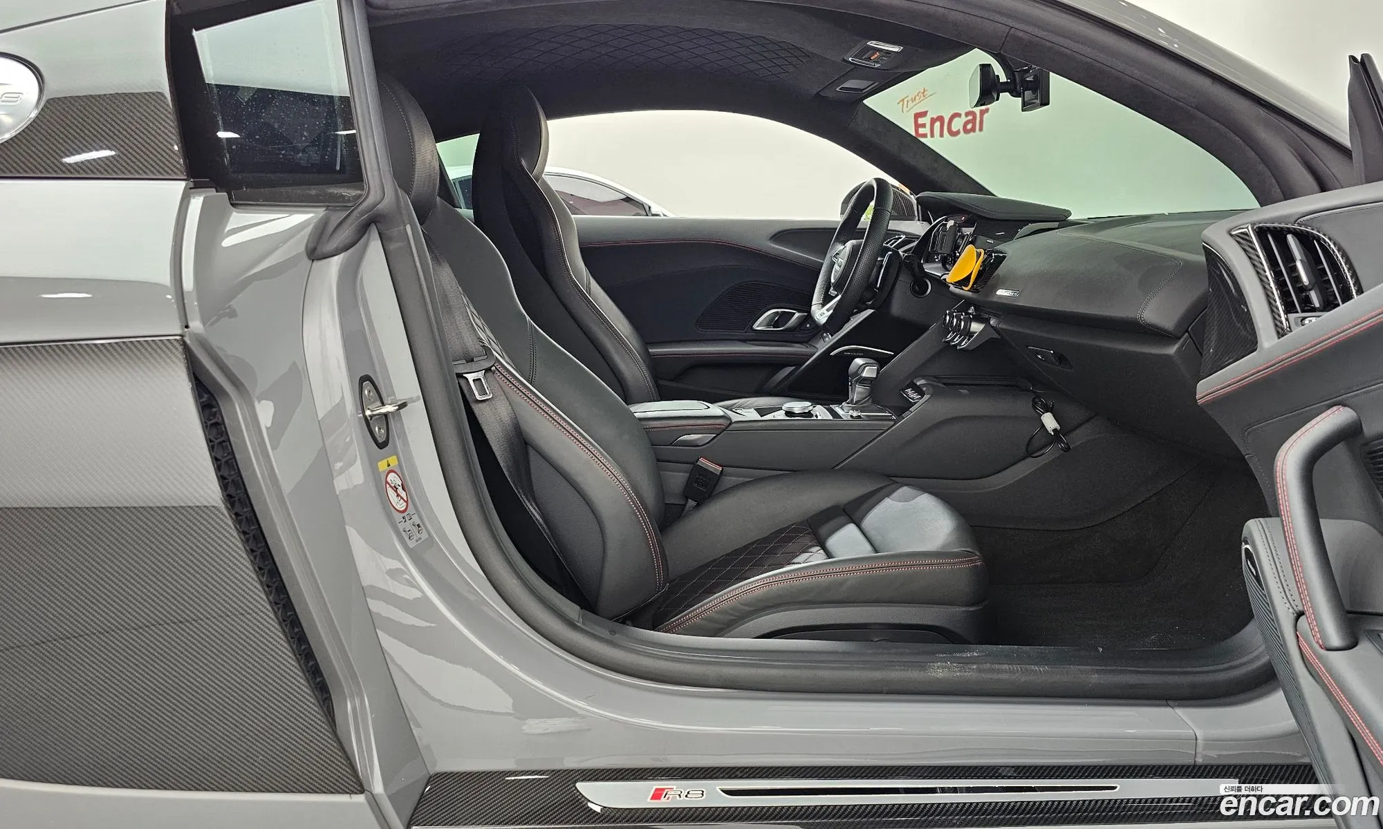 Audi R8 2022 WUAZZZFXXN7900217 — 9