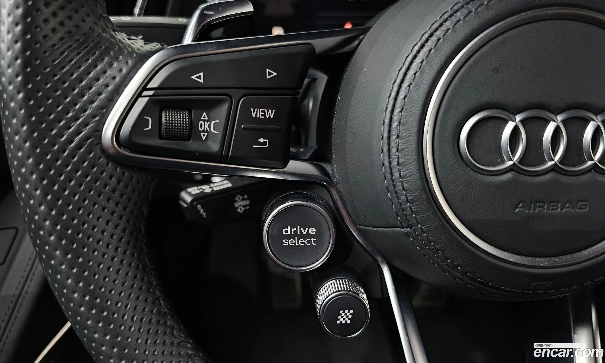 Audi R8 2022 WUAZZZFXXN7900217 — 17