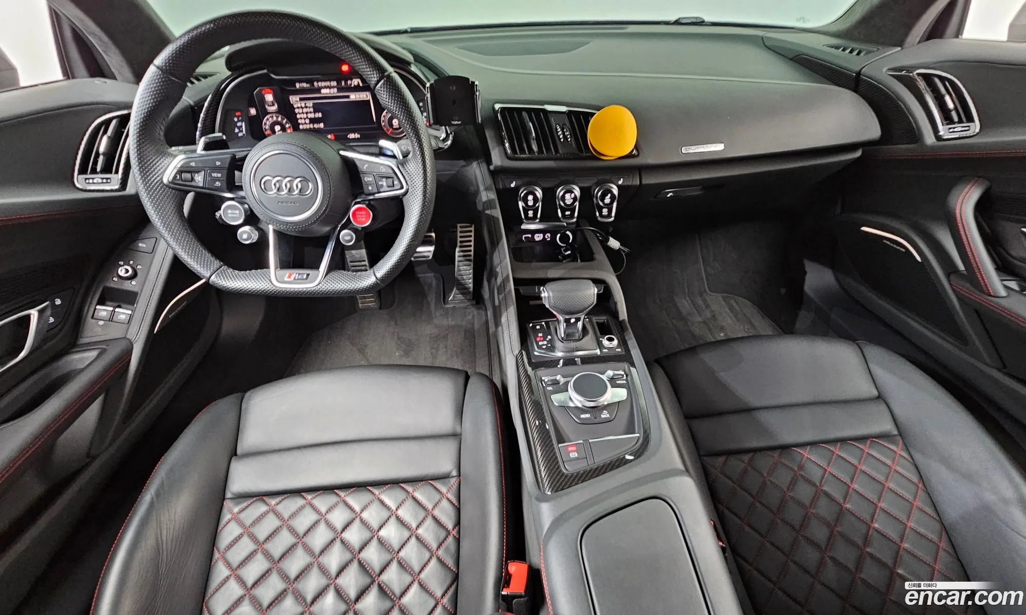 Audi R8 2022 WUAZZZFXXN7900217 — 3