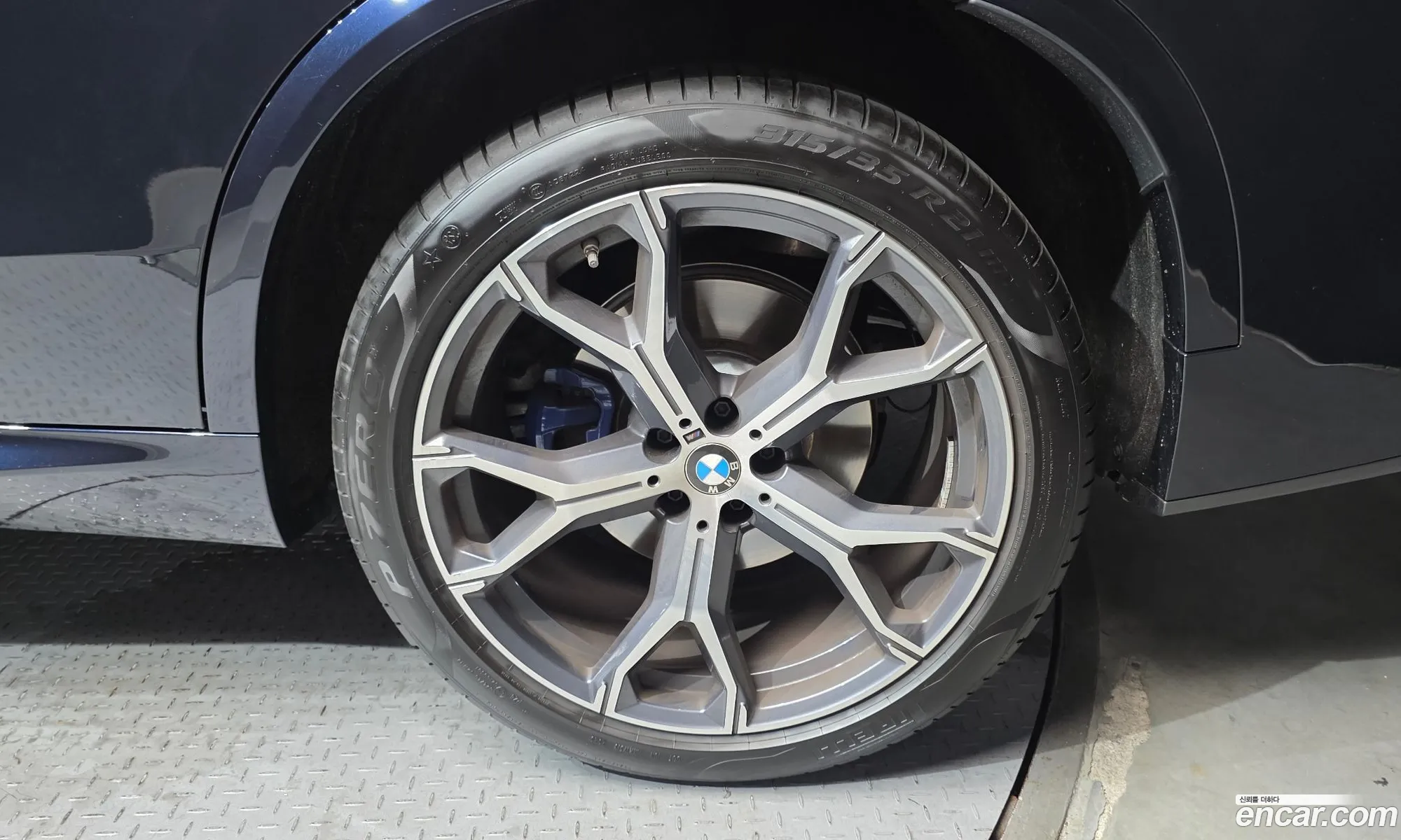BMW X5 2025 WBA21EU04T9158450 — 21