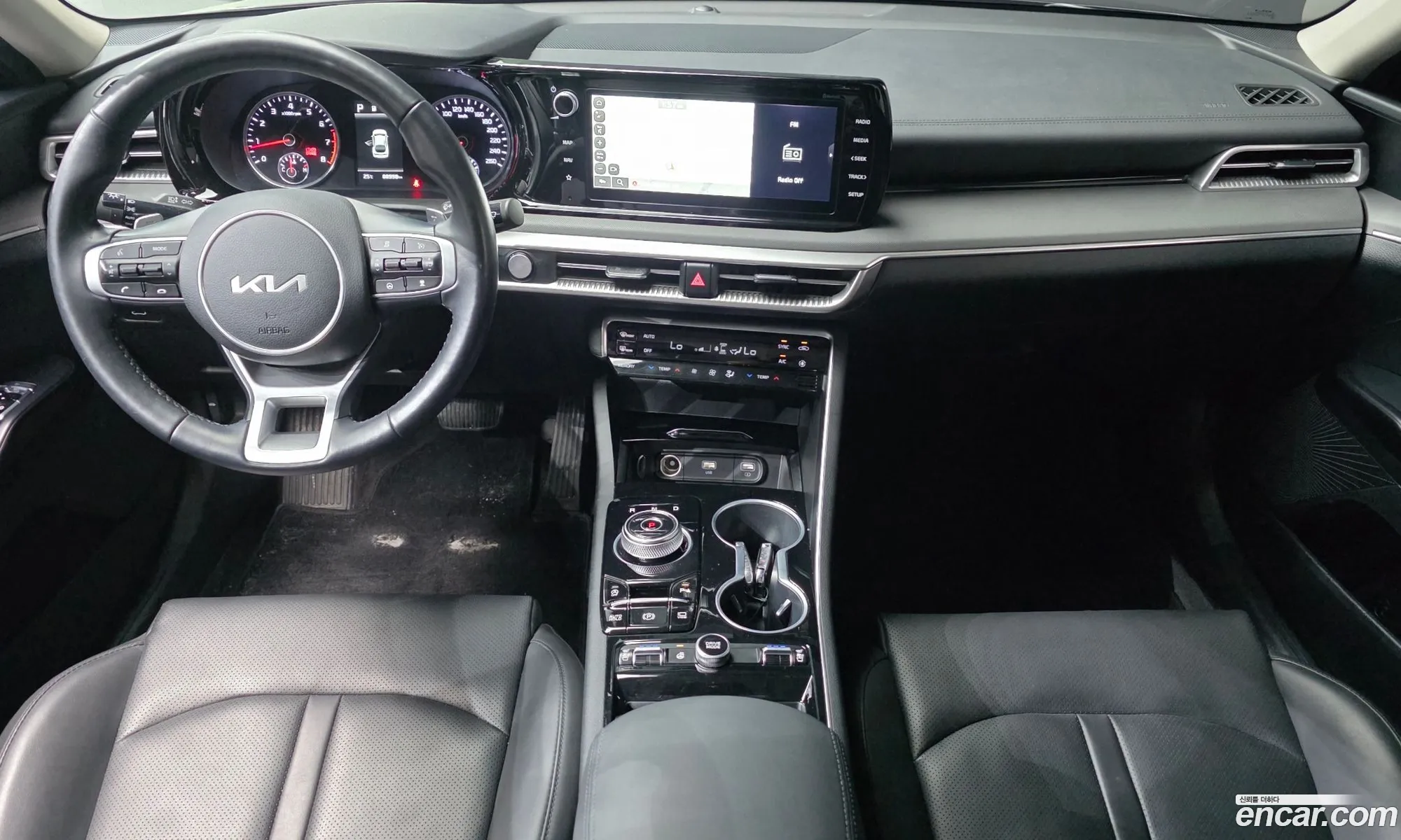 Kia K5 2023 — 4