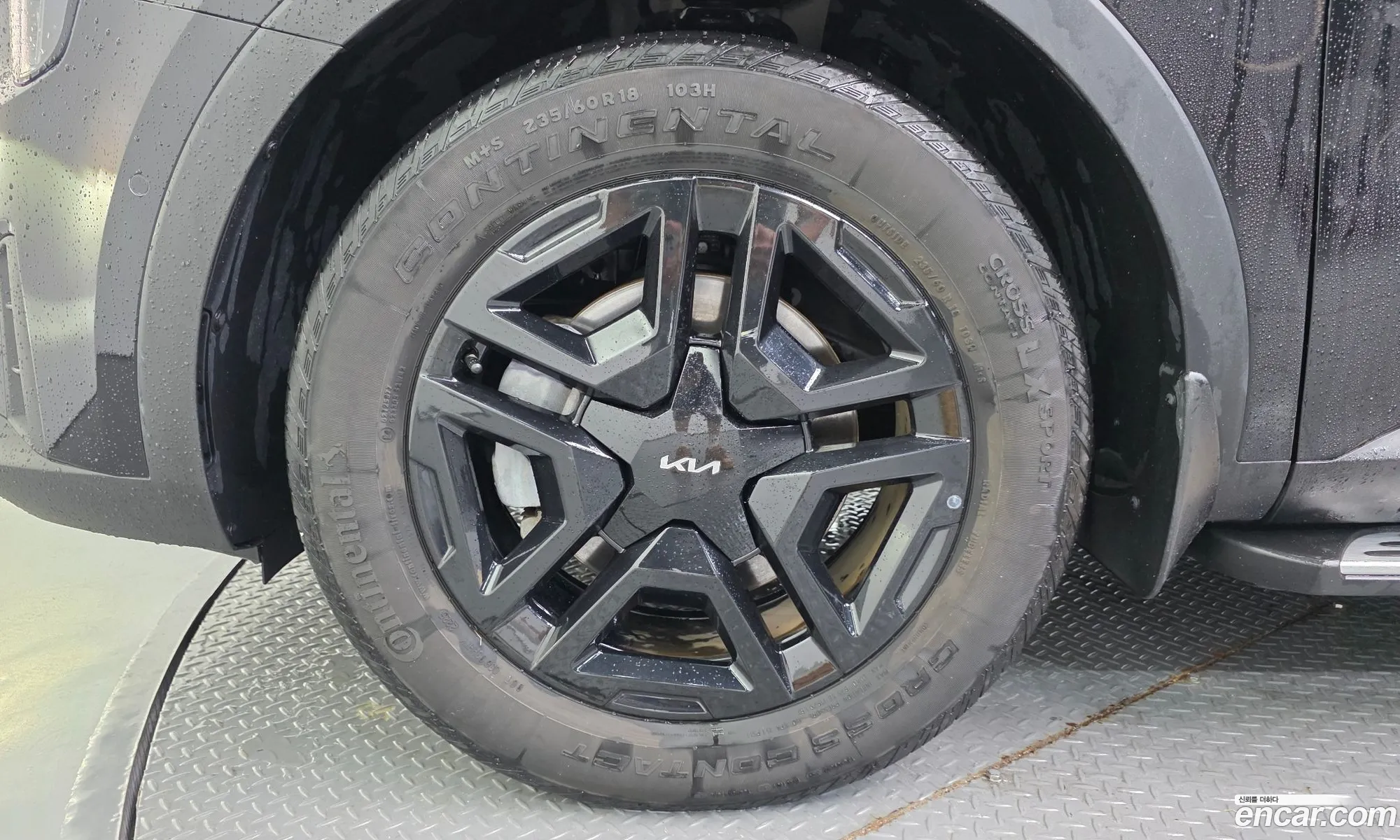 Kia Sorento 2025 — 28