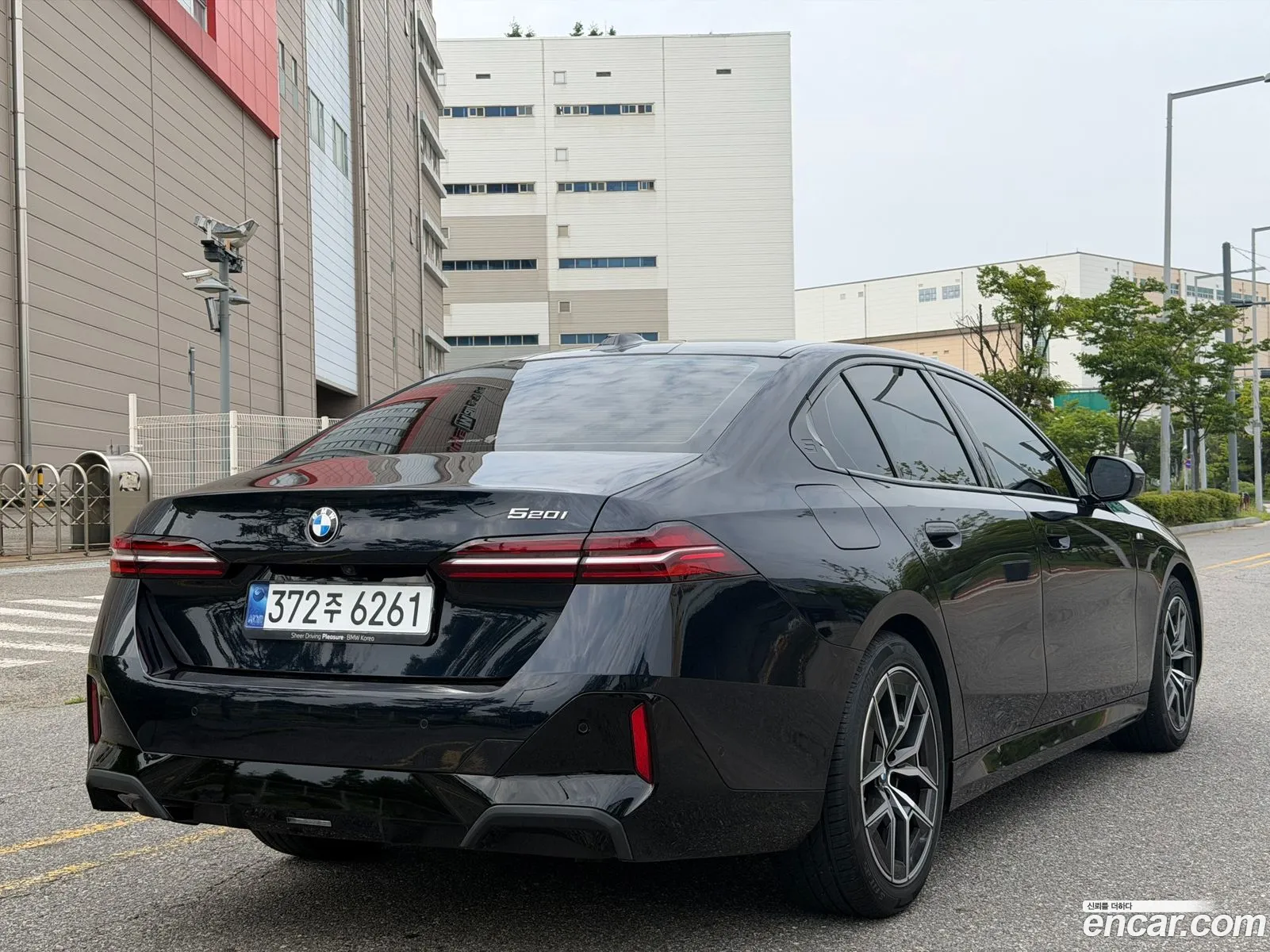 BMW 5 Series 2024 — 12