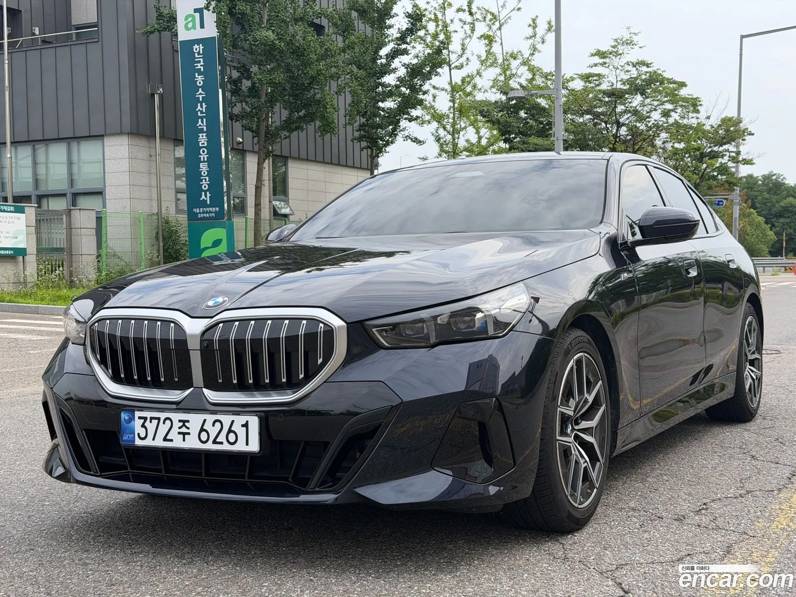 BMW 5 Series 2024 — 18