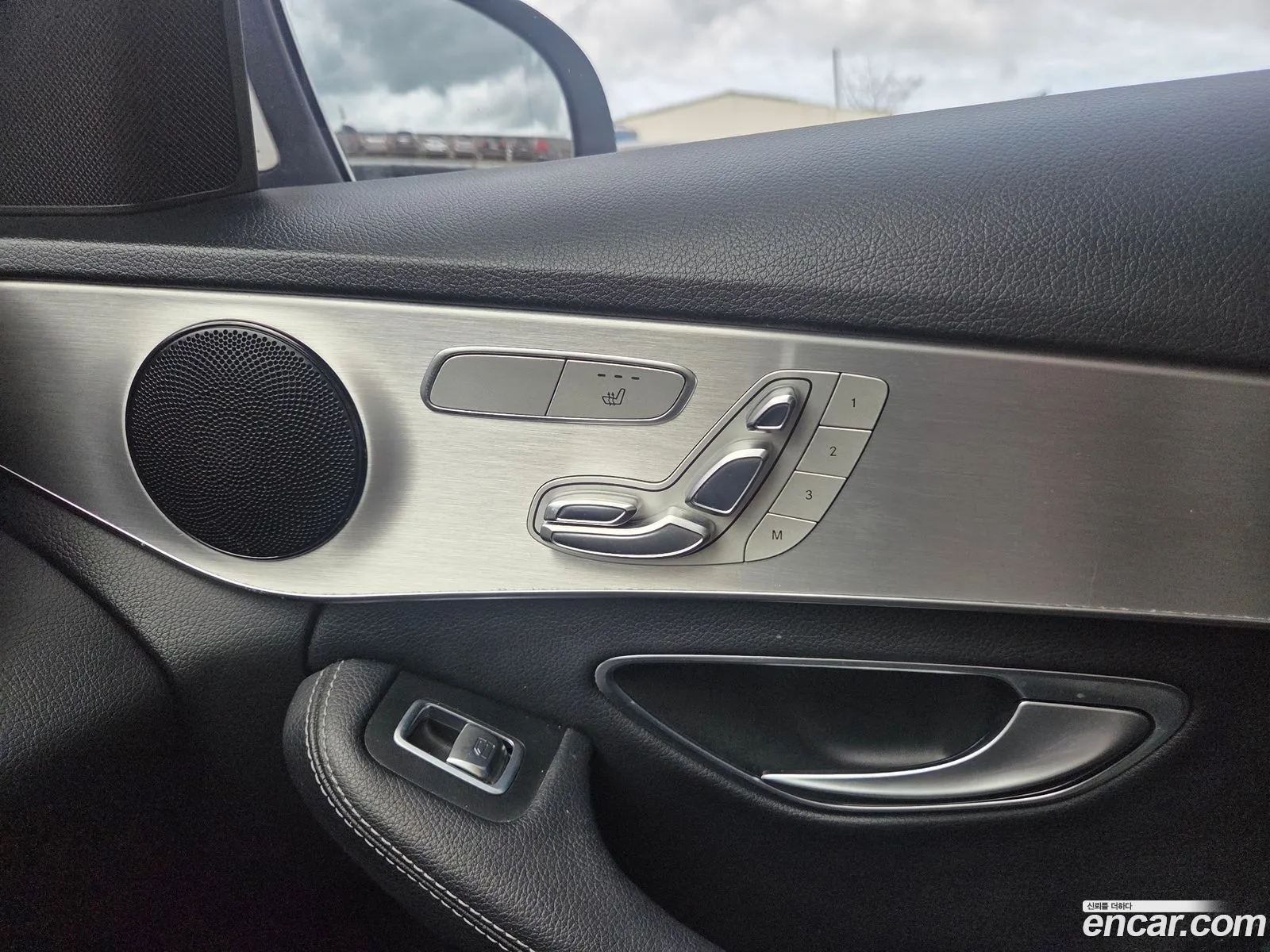 Mercedes-Benz C-Class W205 2017 — 16