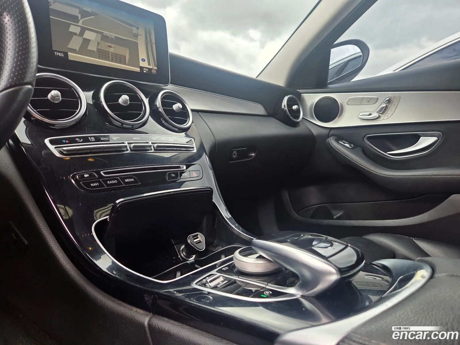 Mercedes-Benz C-Class W205 2017 — 13