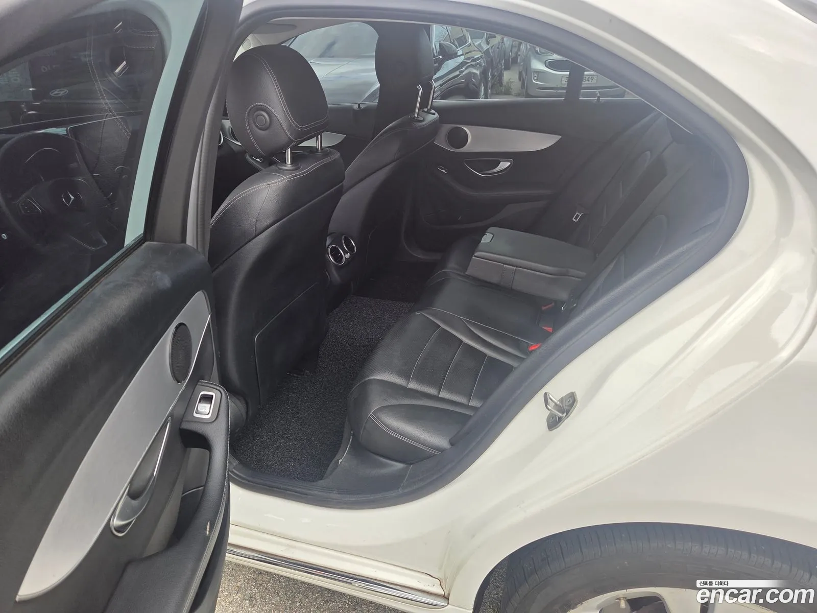 Mercedes-Benz C-Class W205 2017 — 10
