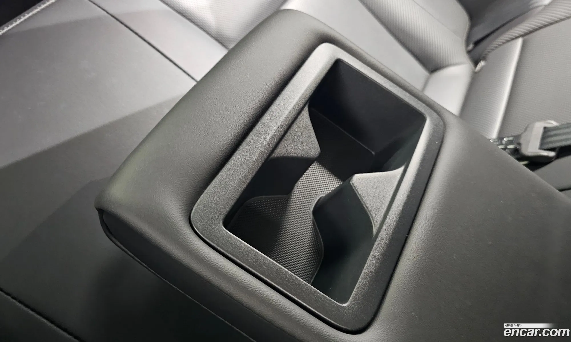 KG Mobility (SsangYong) Tivoli 2020 — 12