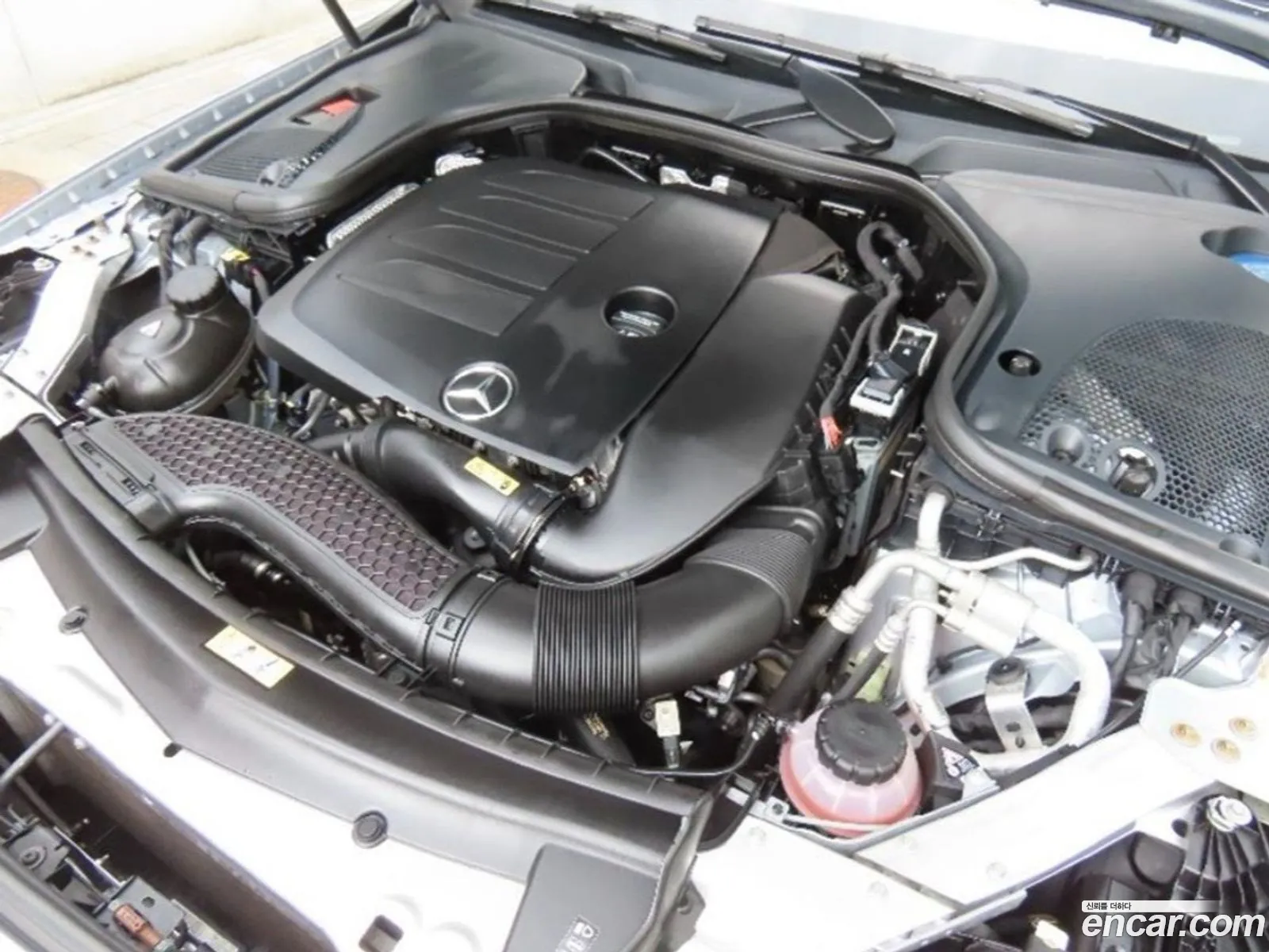 Mercedes-Benz E-Class W213 2020 — 16