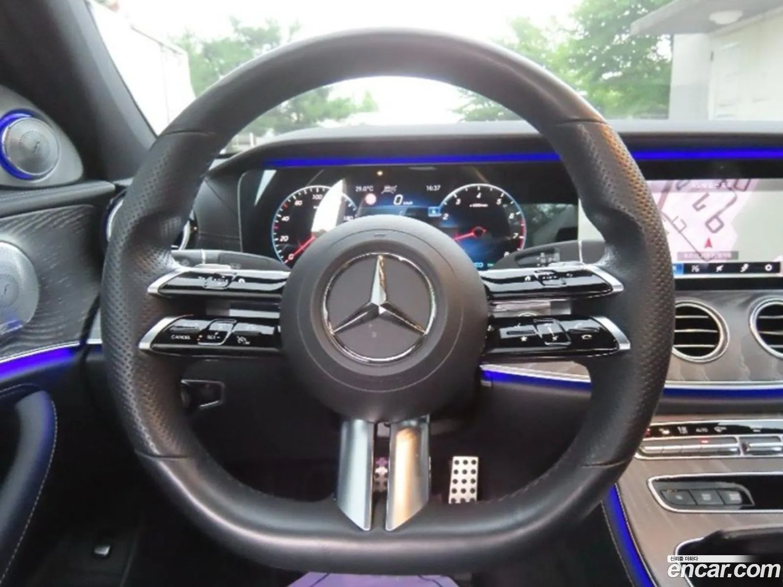 Mercedes-Benz E-Class W213 2020 — 14