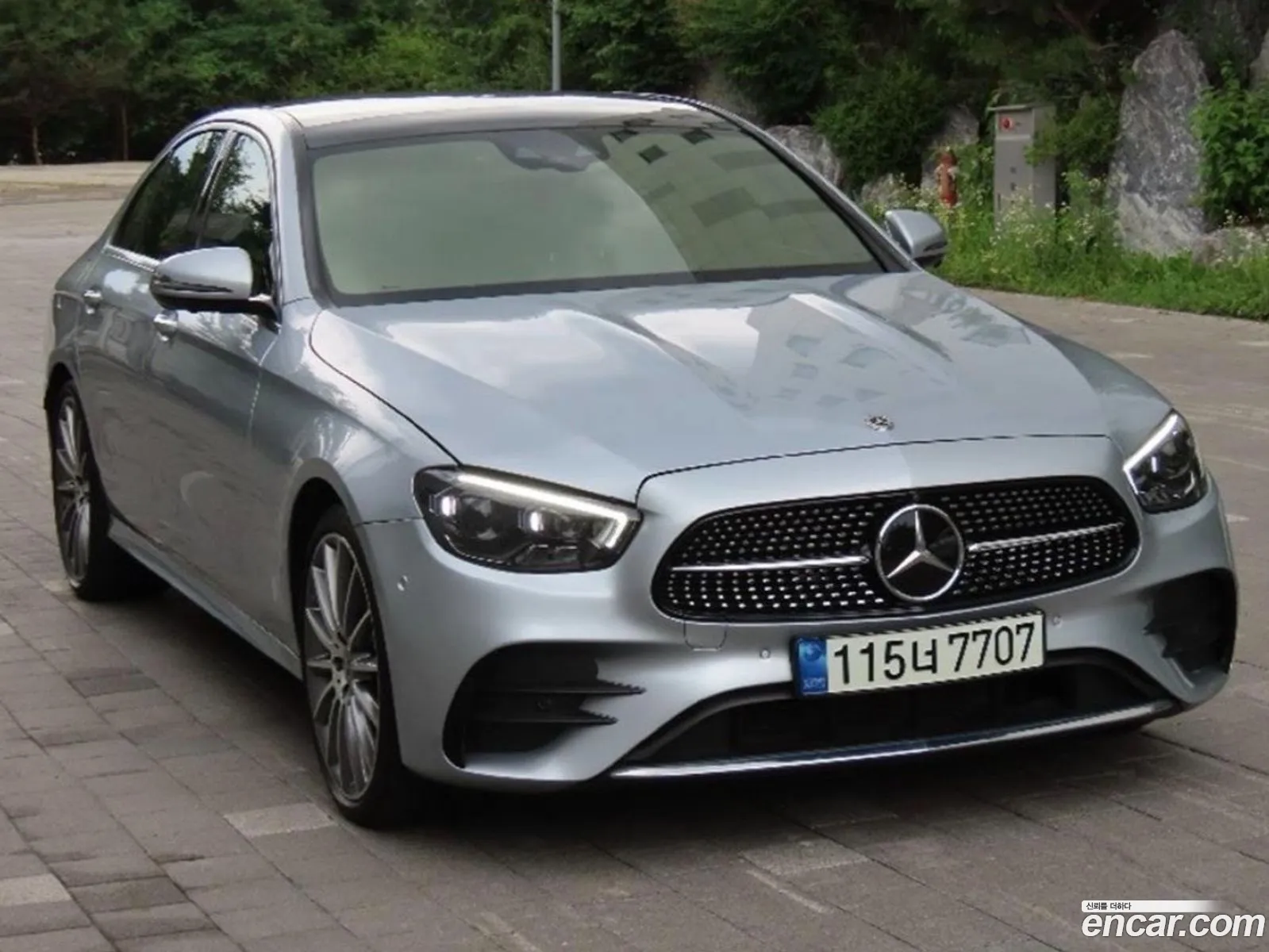 Mercedes-Benz E-Class W213 2020 — 17
