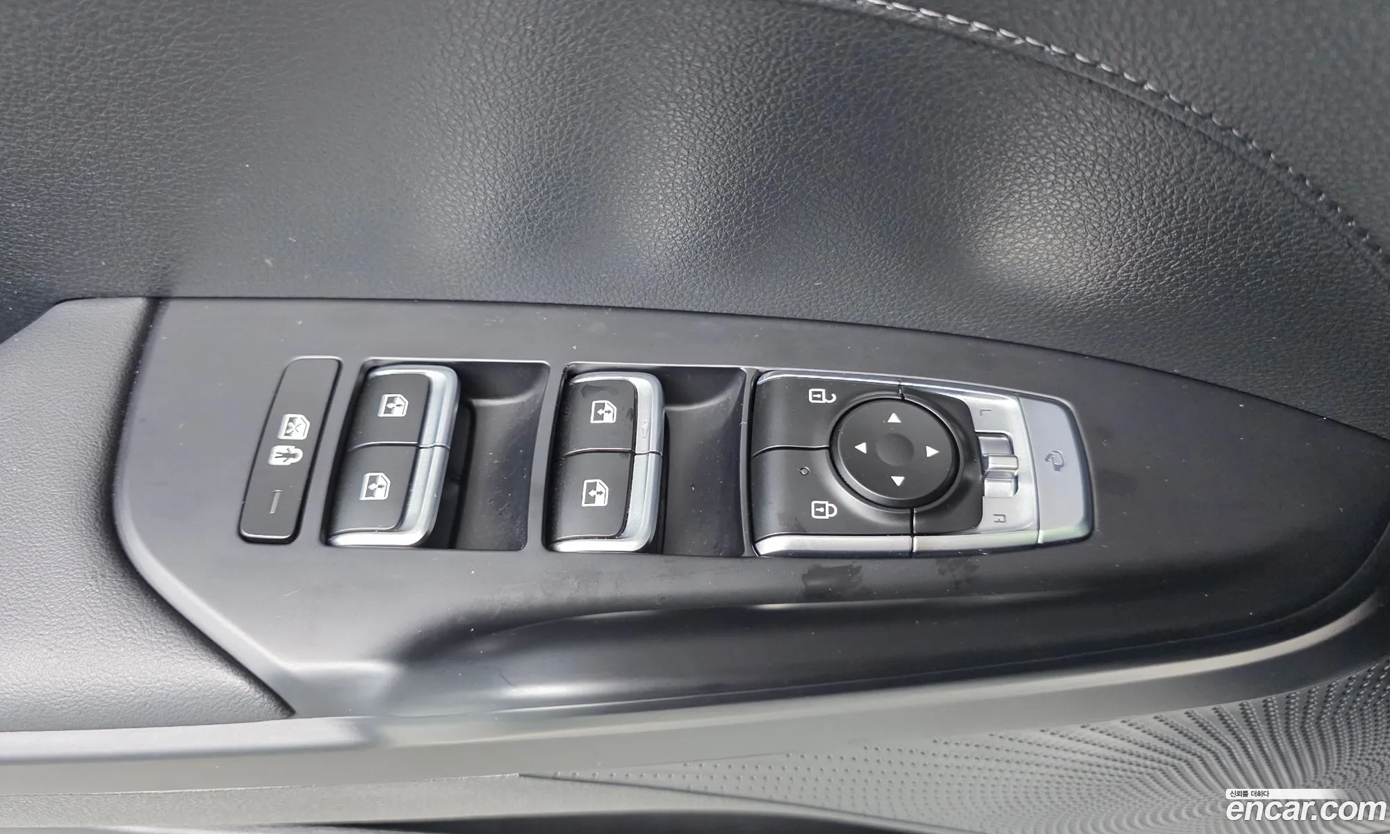 Kia K5 2023 — 23
