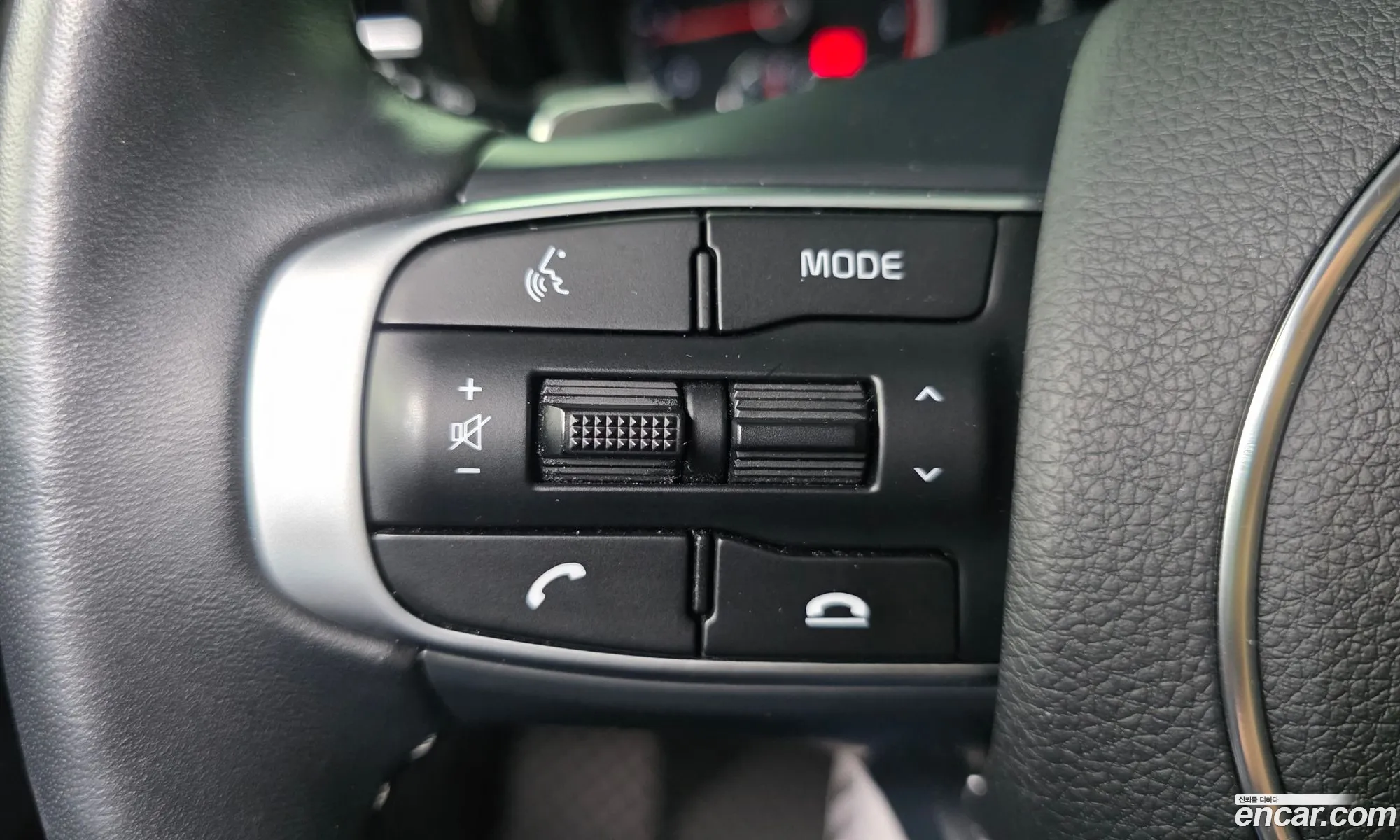 Kia K5 2023 — 8