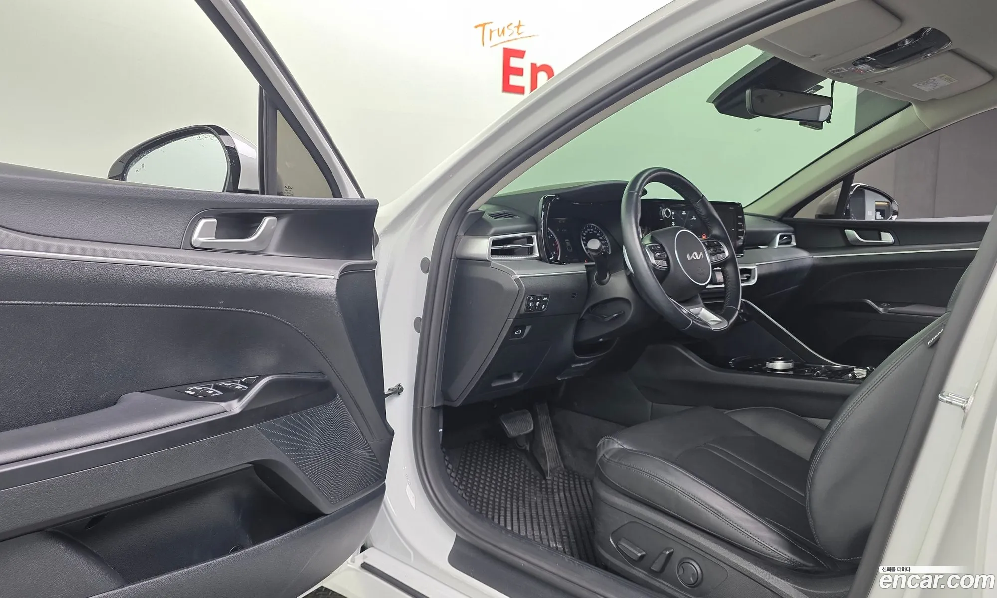 Kia K5 2023 — 20