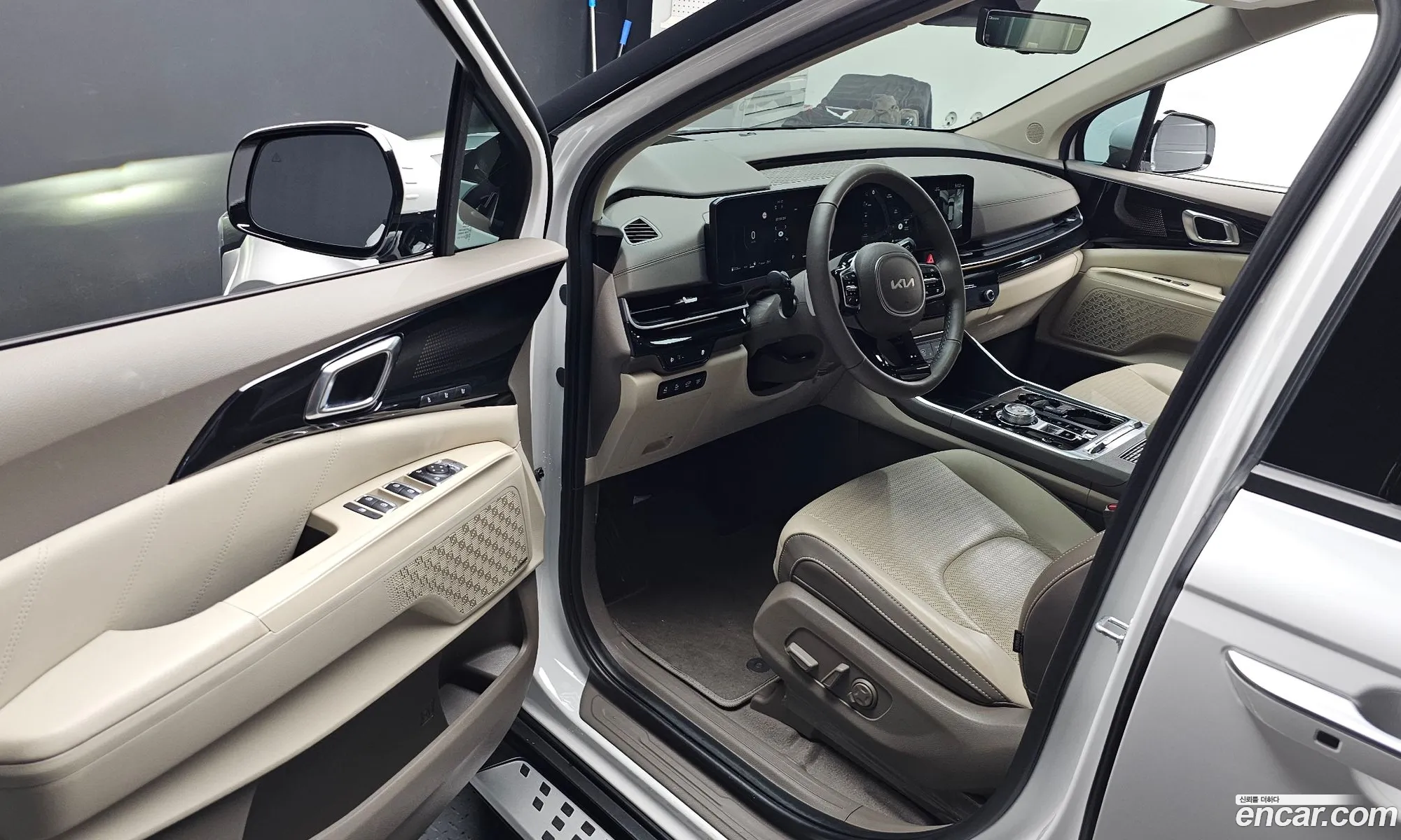 Kia Carnival 2024 — 2