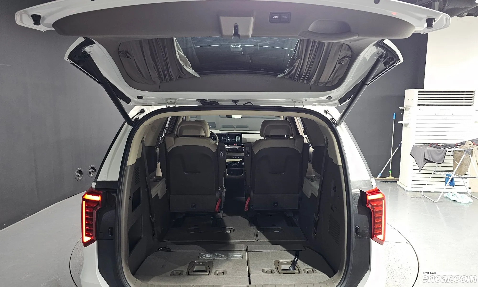 Kia Carnival 2024 — 9