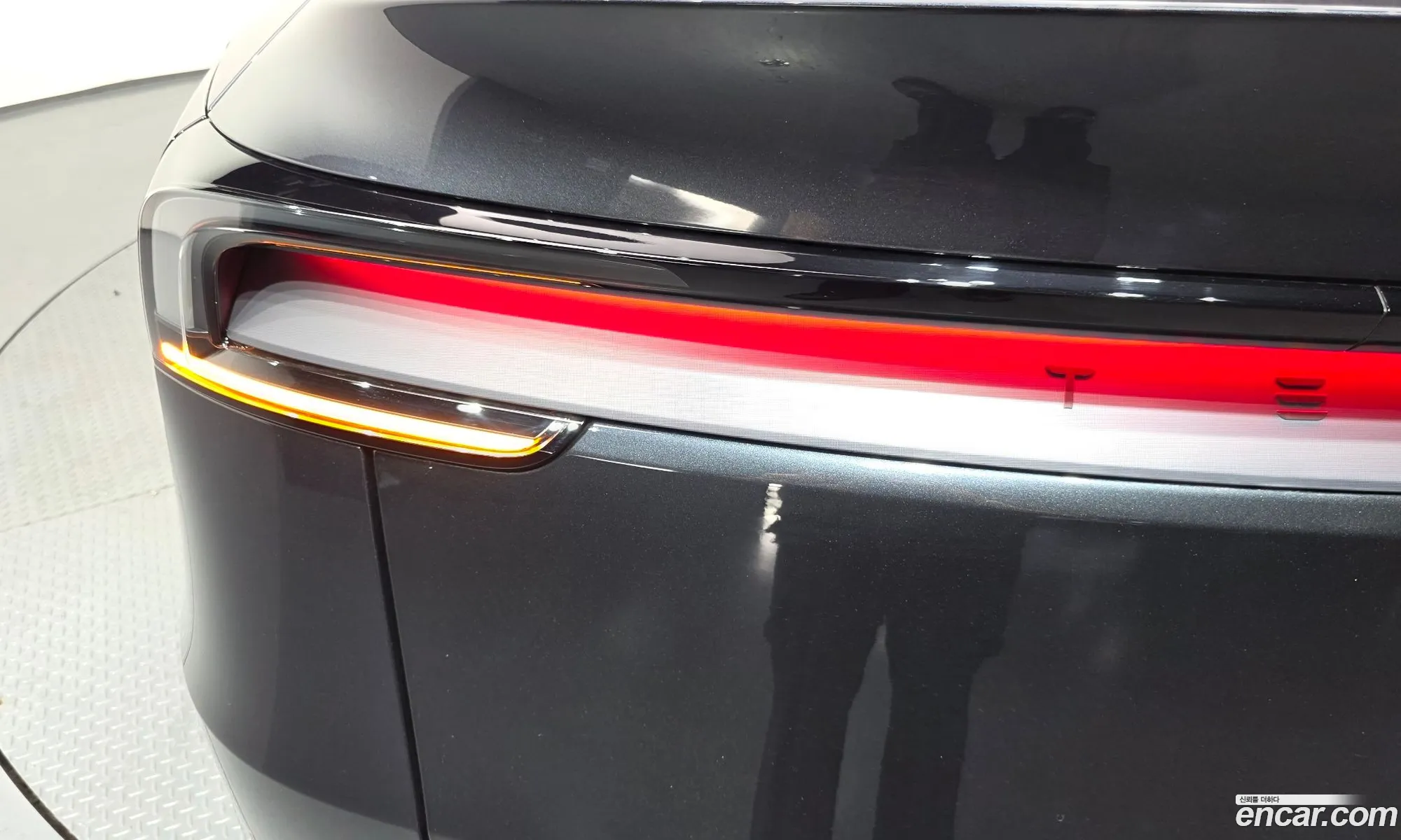Tesla Model Y 2025 LRWYGCFJ1SC185643 — 25