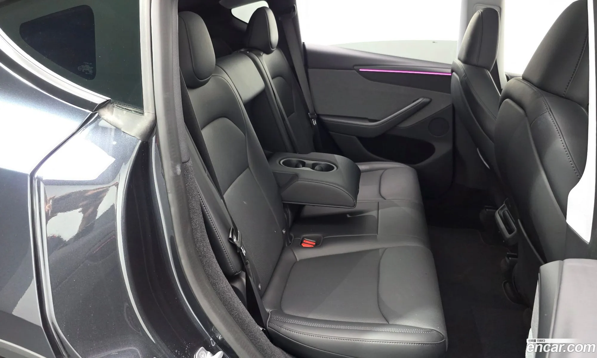 Tesla Model Y 2025 LRWYGCFJ1SC185643 — 23