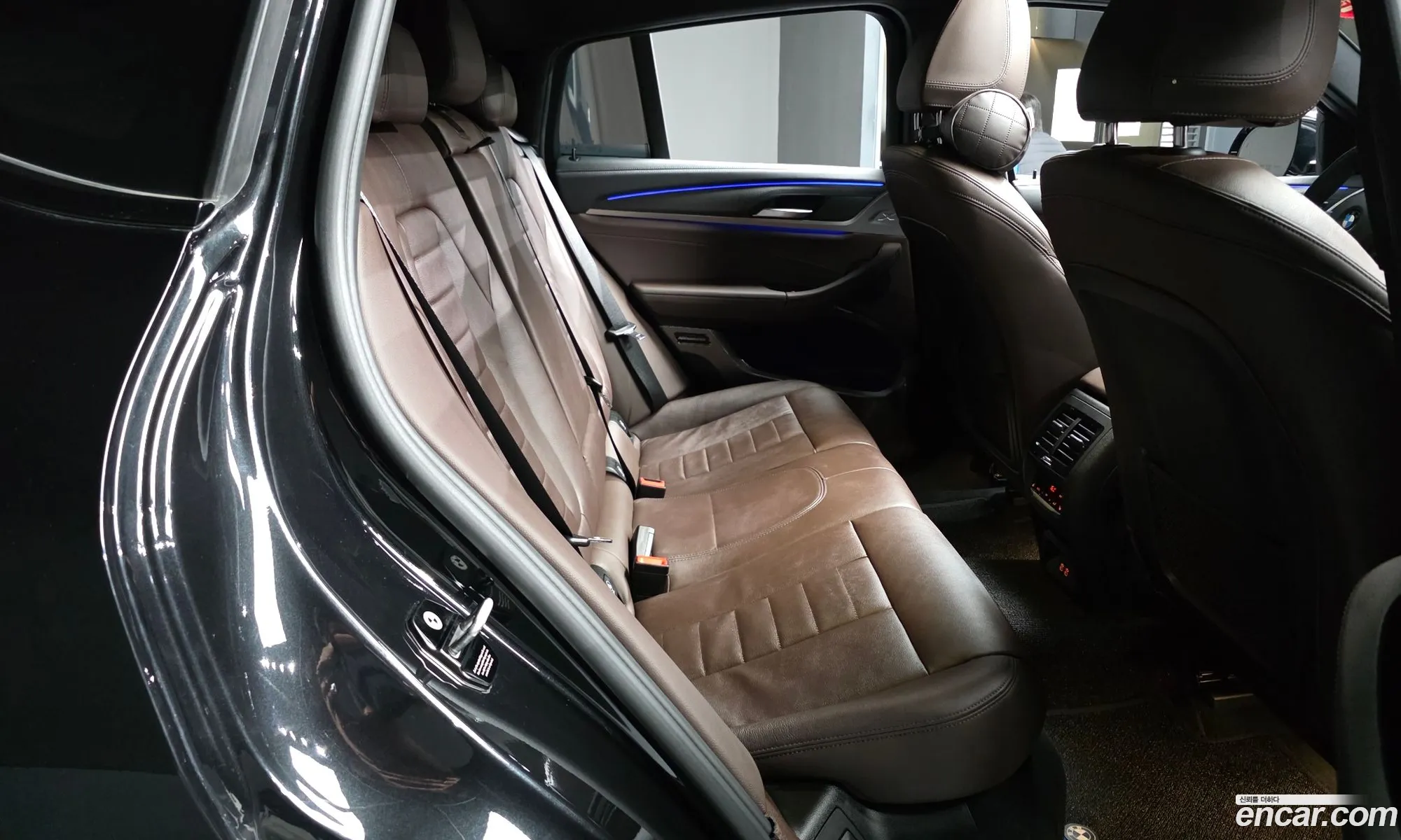 BMW X4 2021 WBA2V9103M9G04222 — 29