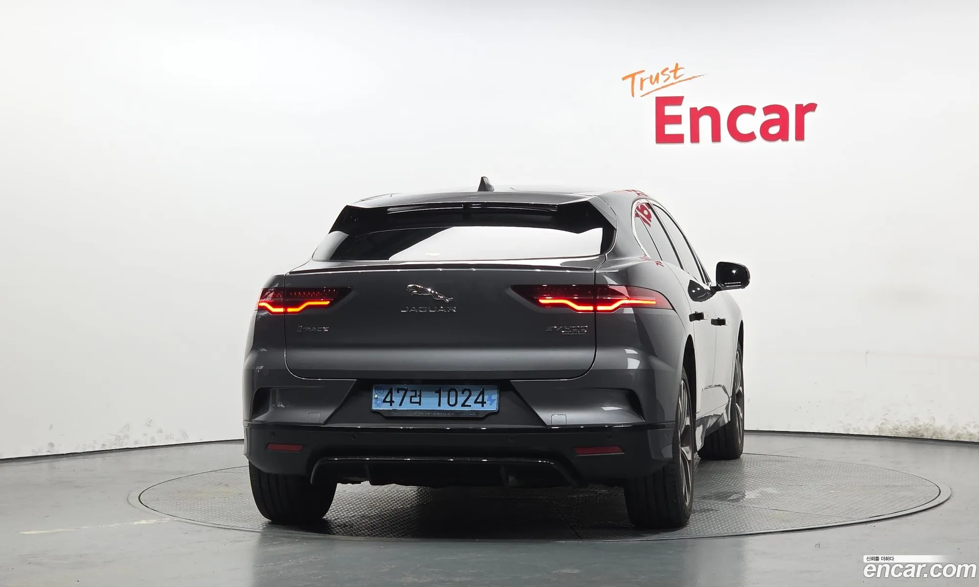 Jaguar I-Pace 2020 — 17