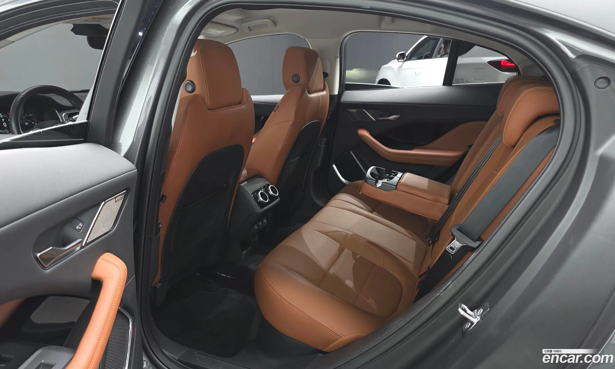 Jaguar I-Pace 2020 — 14