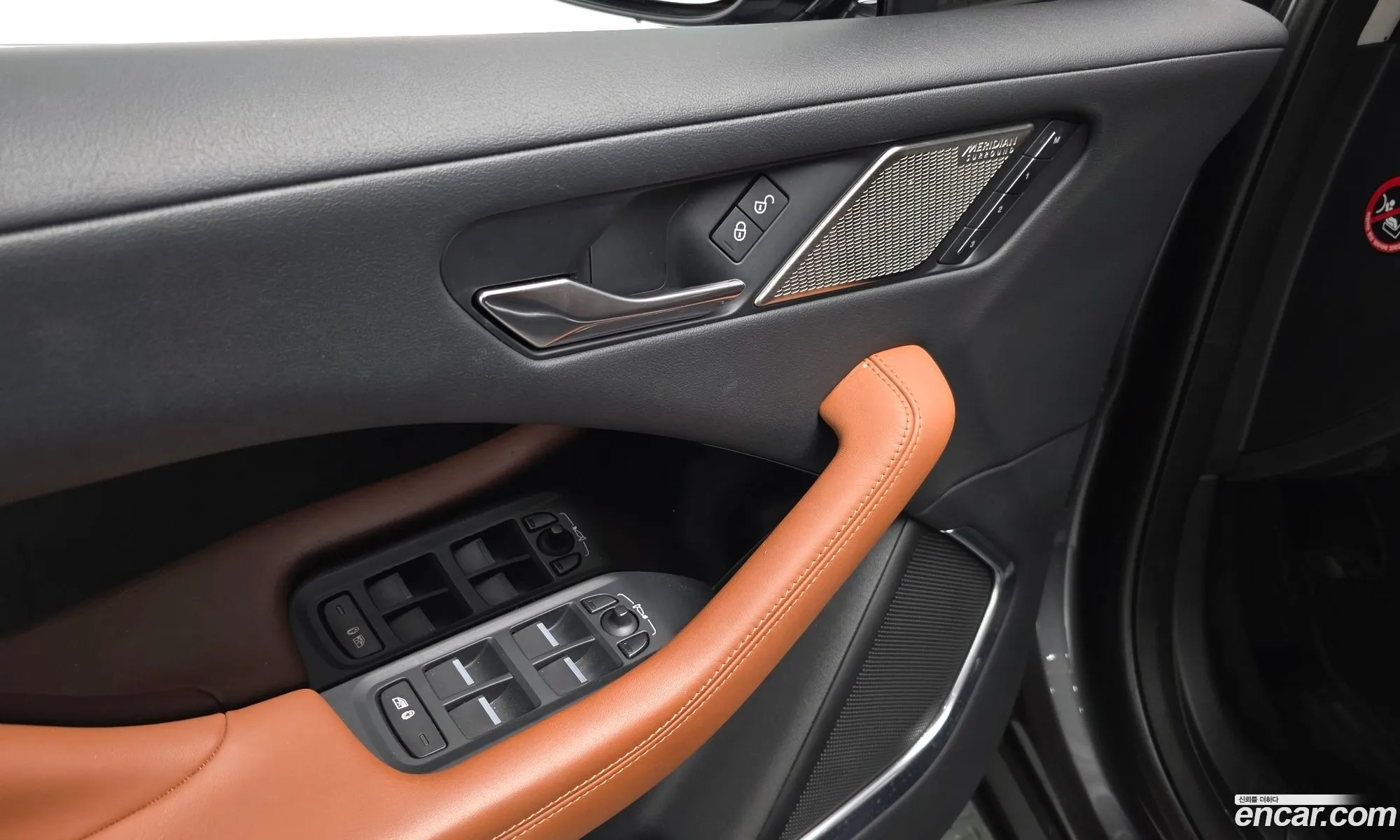 Jaguar I-Pace 2020 — 13
