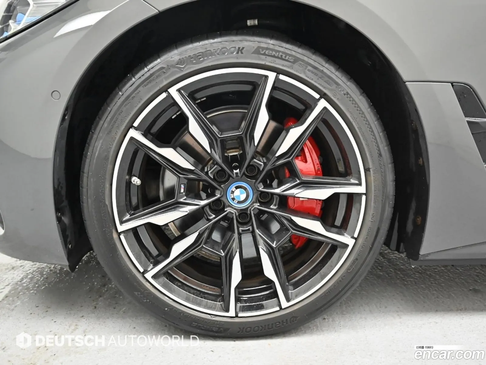 BMW i4 2023 — 17