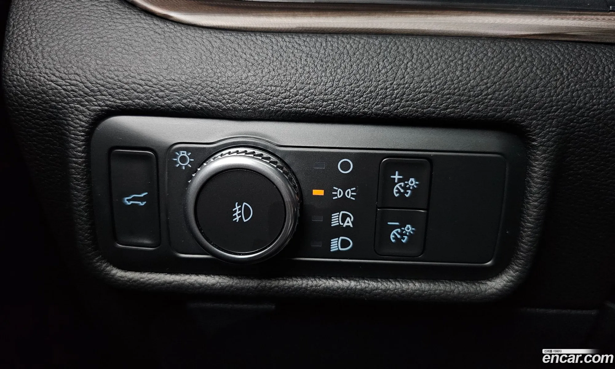 Ford Explorer 6th Gen 2022 1FMSK8FHXNGB80290 — 3