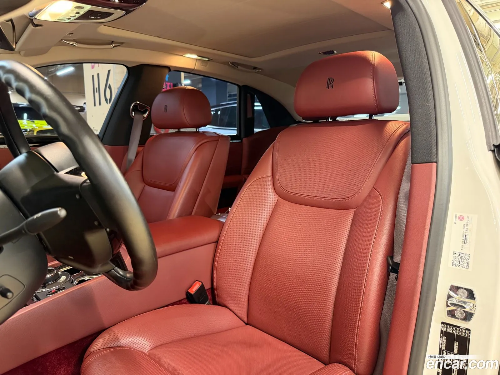 Rolls-Royce Ghost 2016 — 13