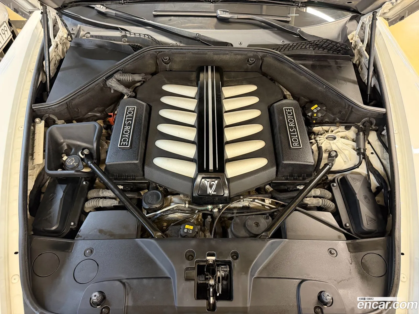 Rolls-Royce Ghost 2016 — 6