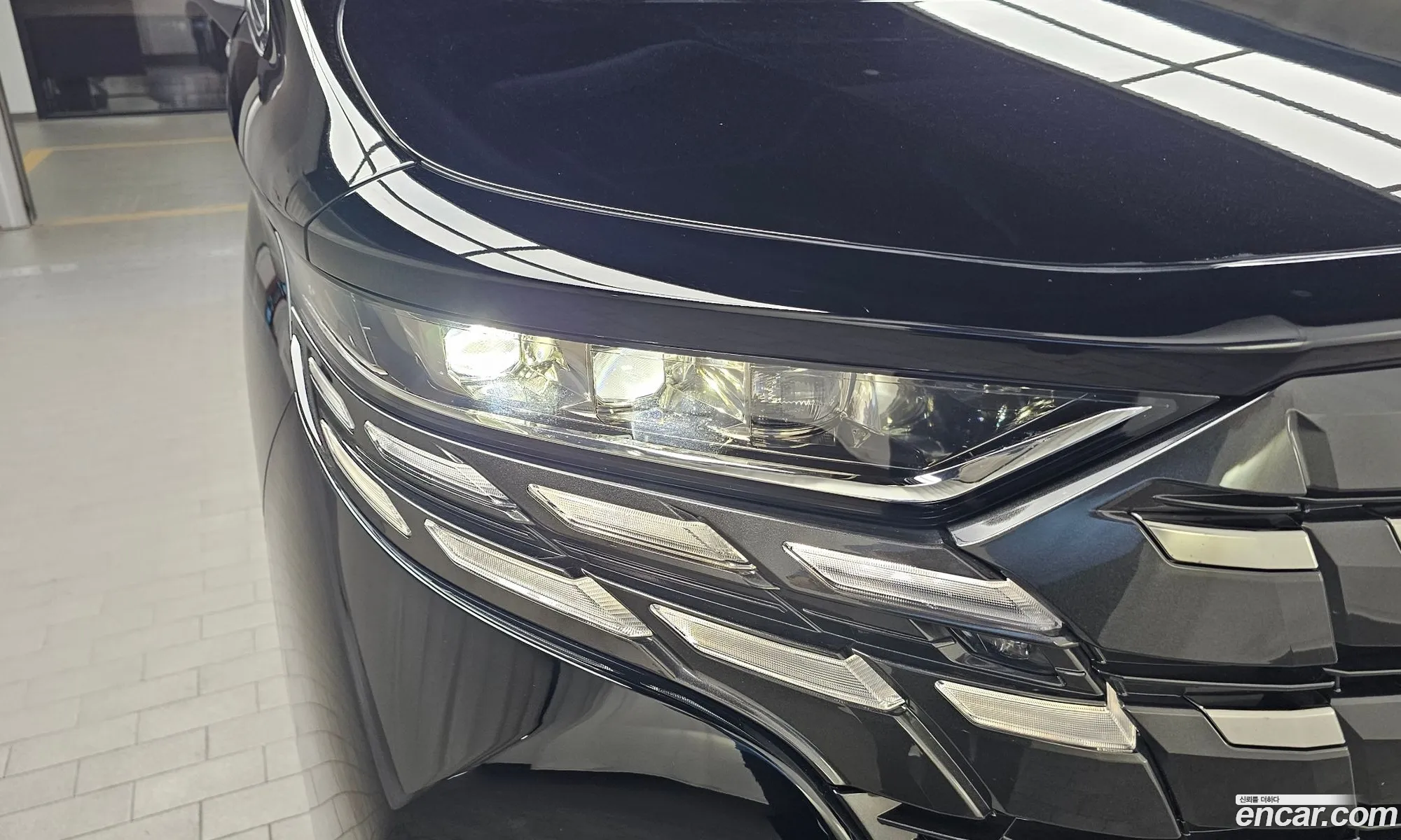 Toyota Alphard 2025 JTNAEACH1S8039211 — 4