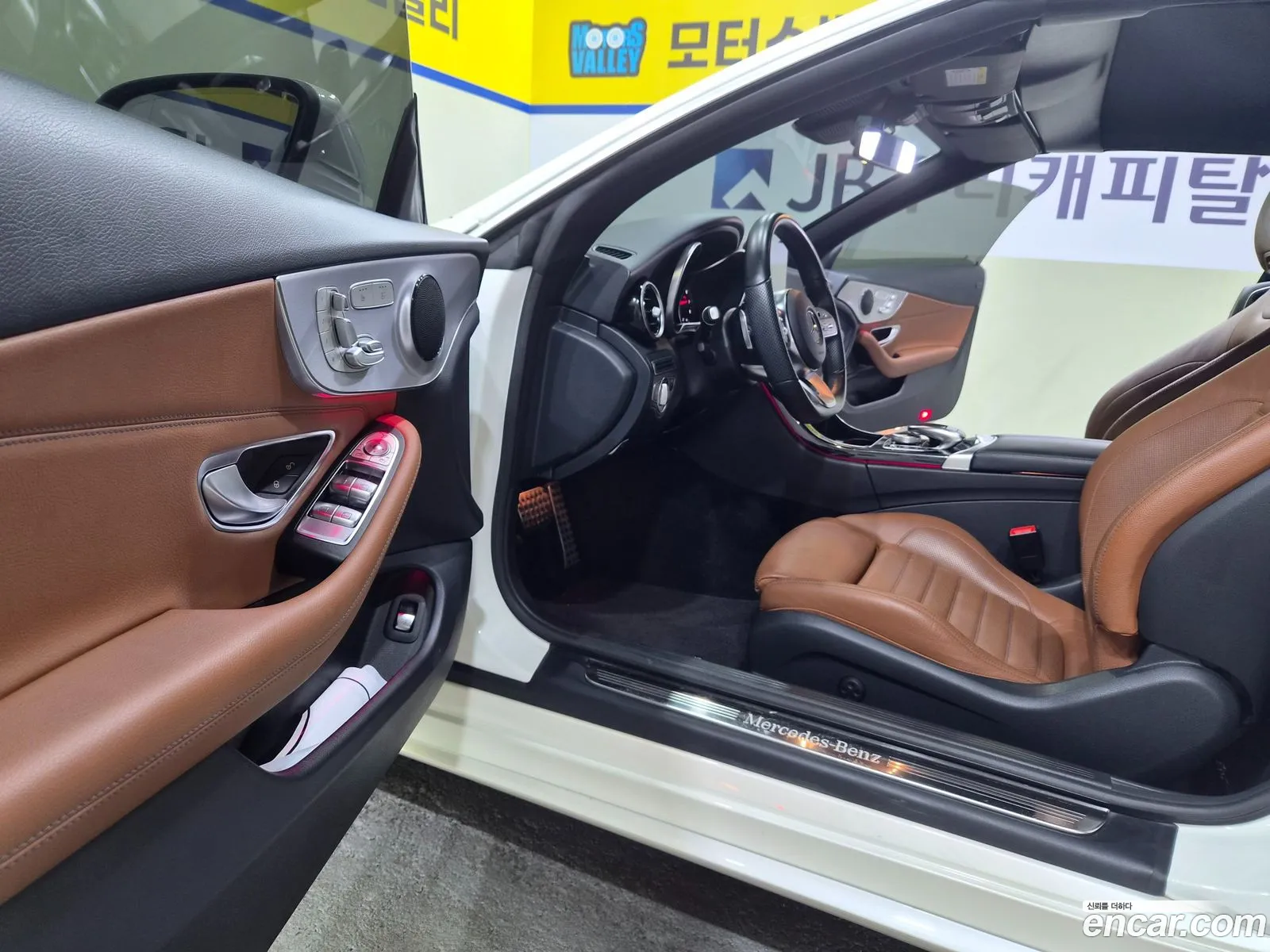 Mercedes-Benz C-Class W205 2019 — 19