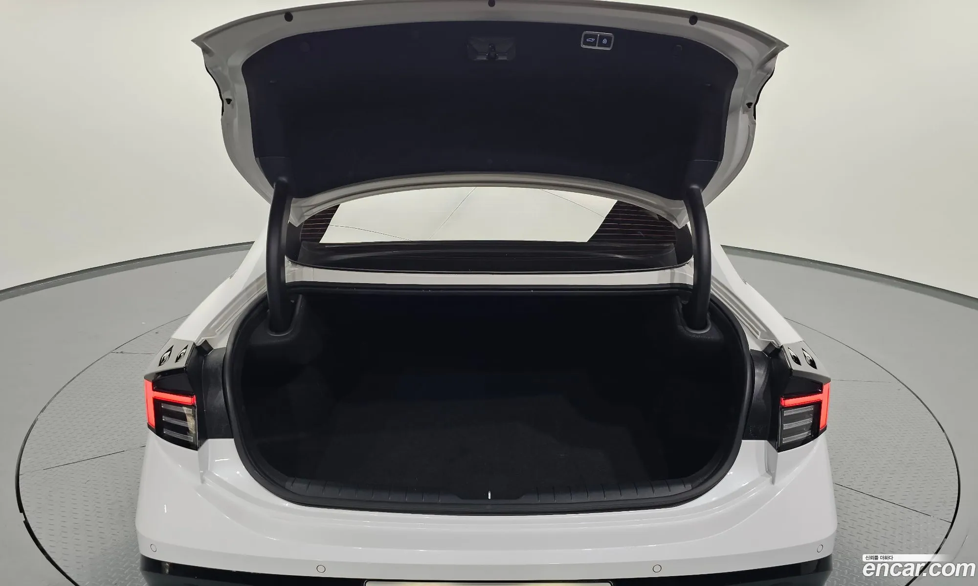 Hyundai Sonata the Edge 2023 — 33