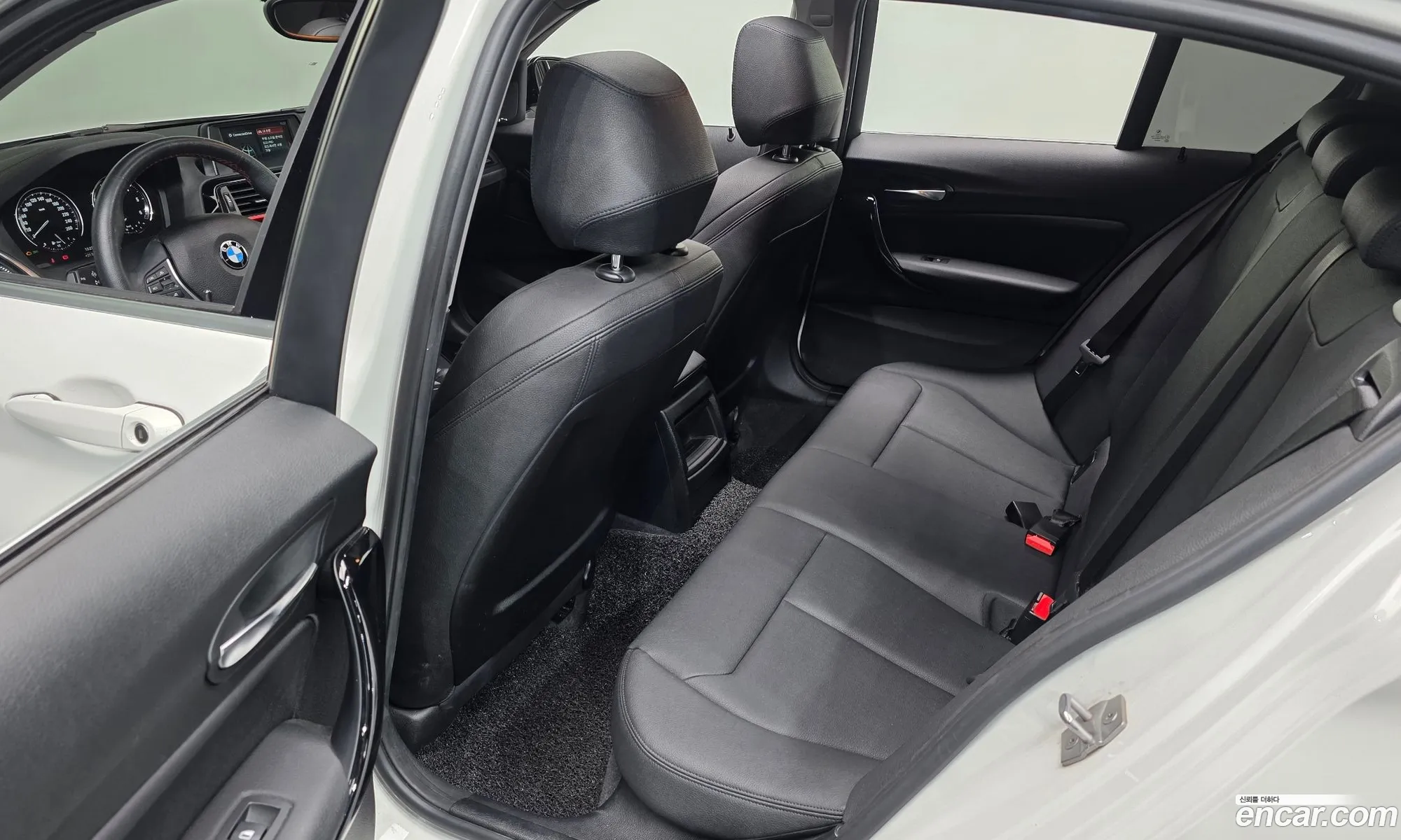 BMW 1 Series 2019 — 16
