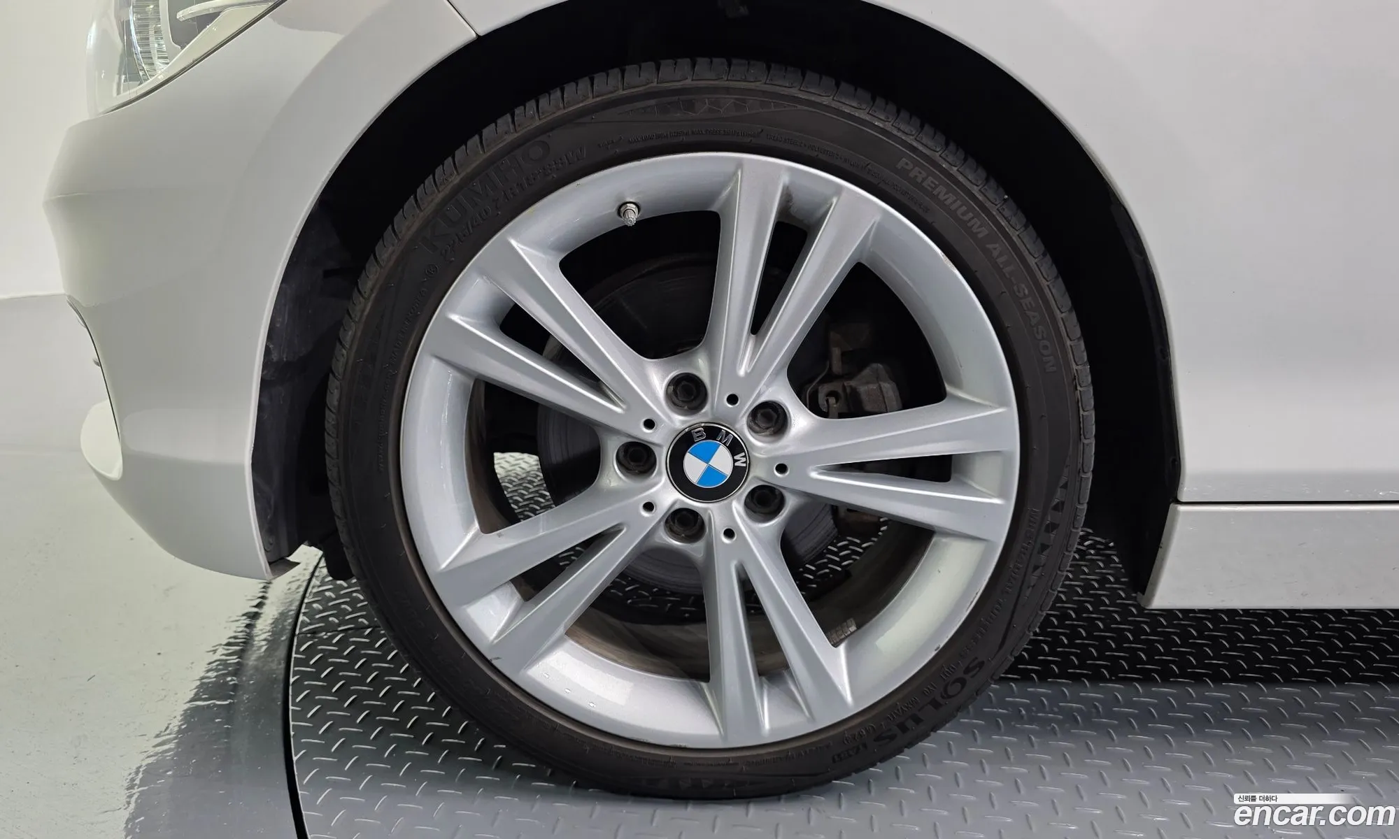BMW 1 Series 2019 — 12