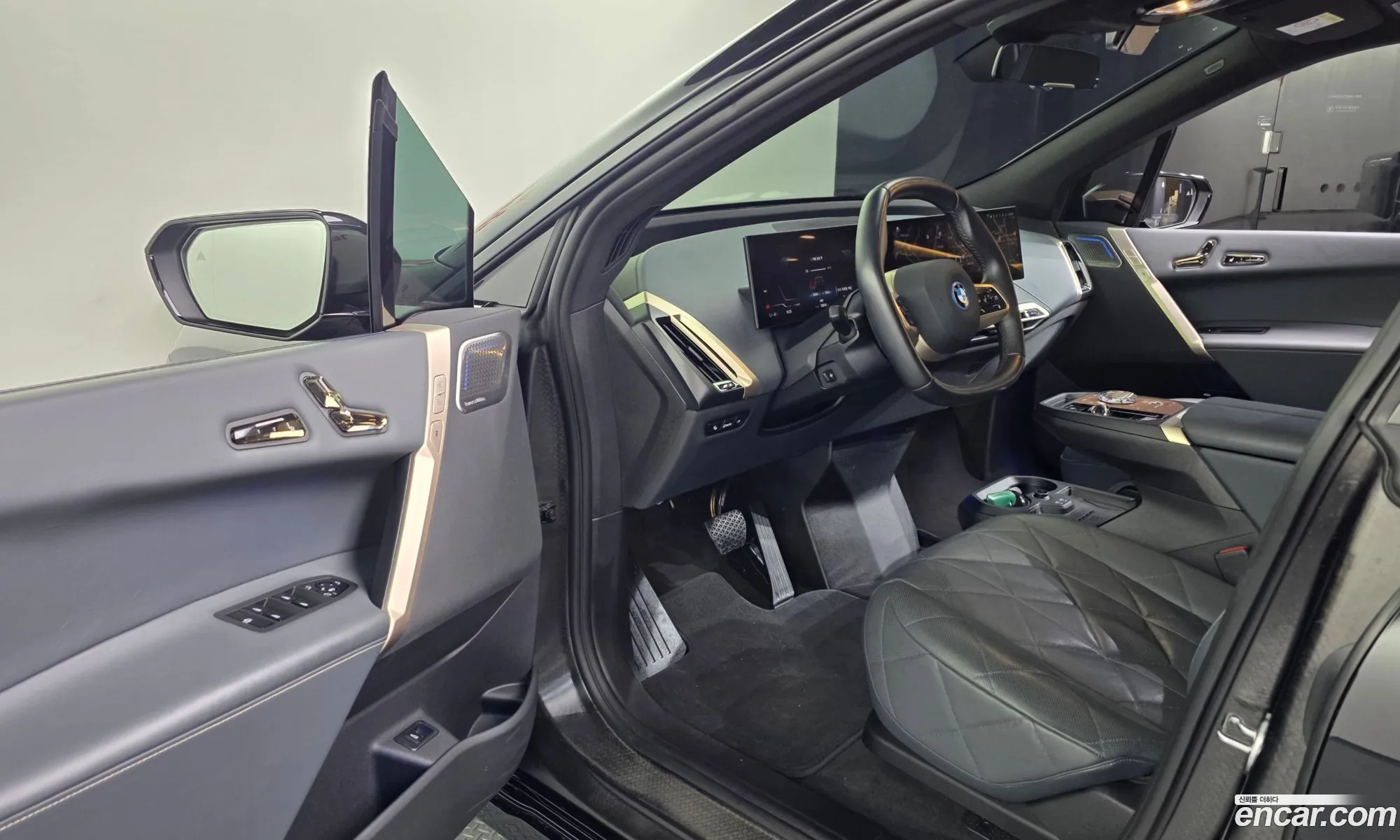 BMW iX 2023 — 8