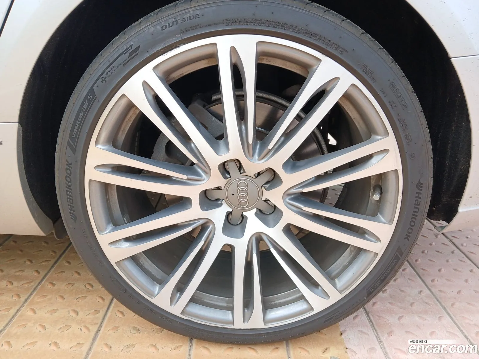 Audi A6 2013 — 13